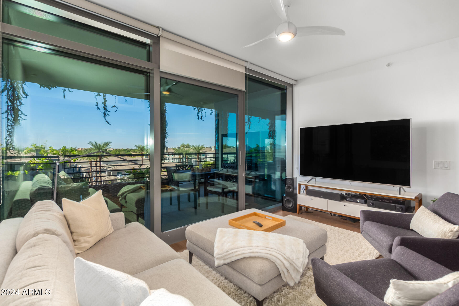 7120 E Kierland Boulevard, 415