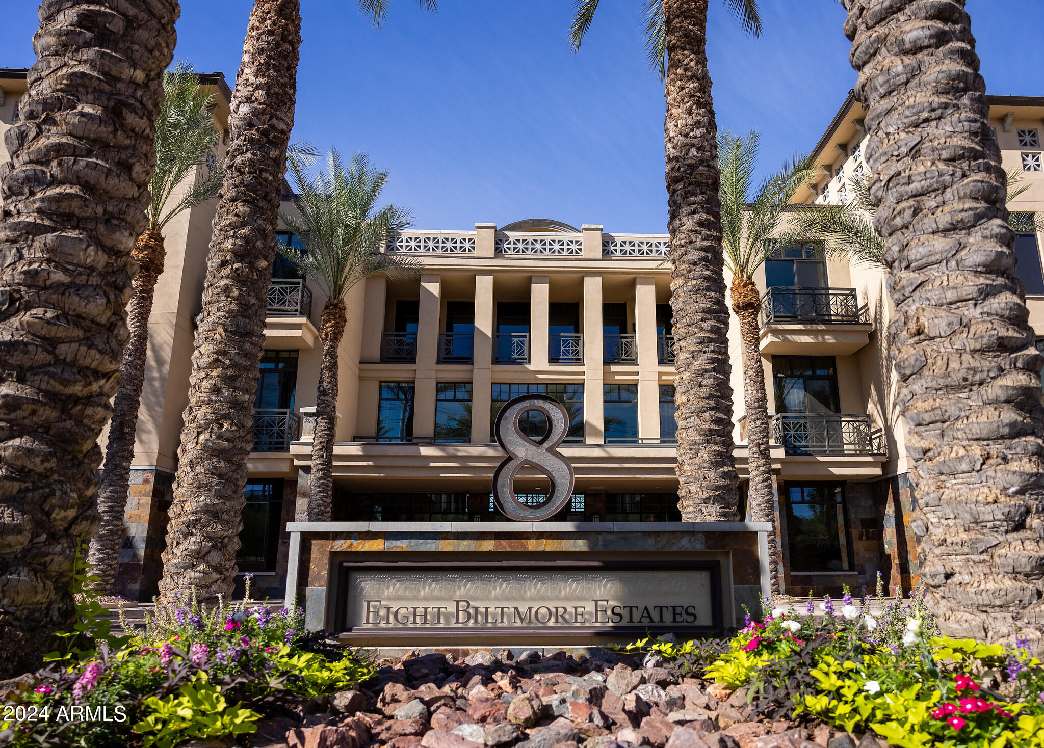 8 BILTMORE Estate, 107