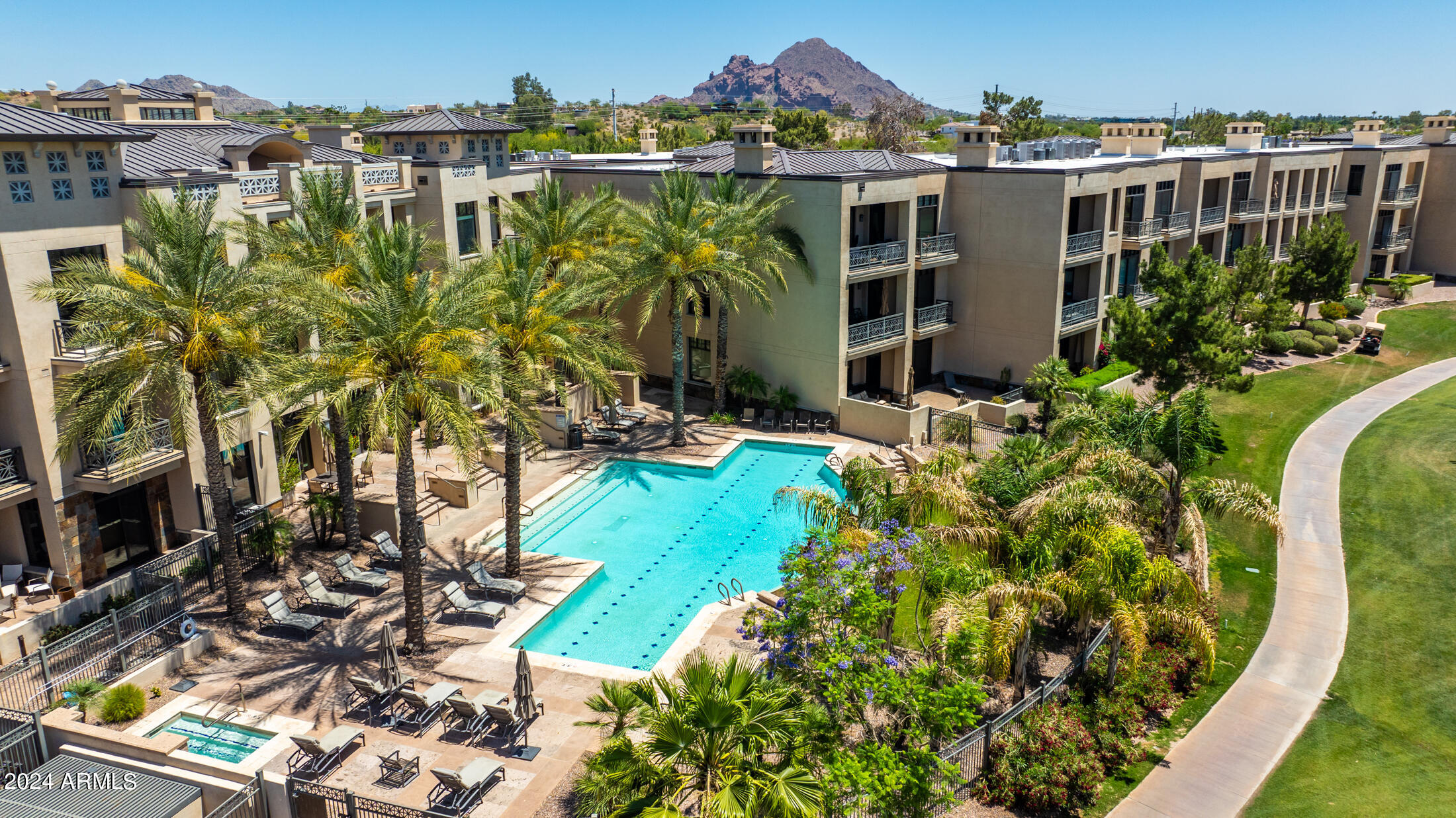 8 BILTMORE Estate, 107