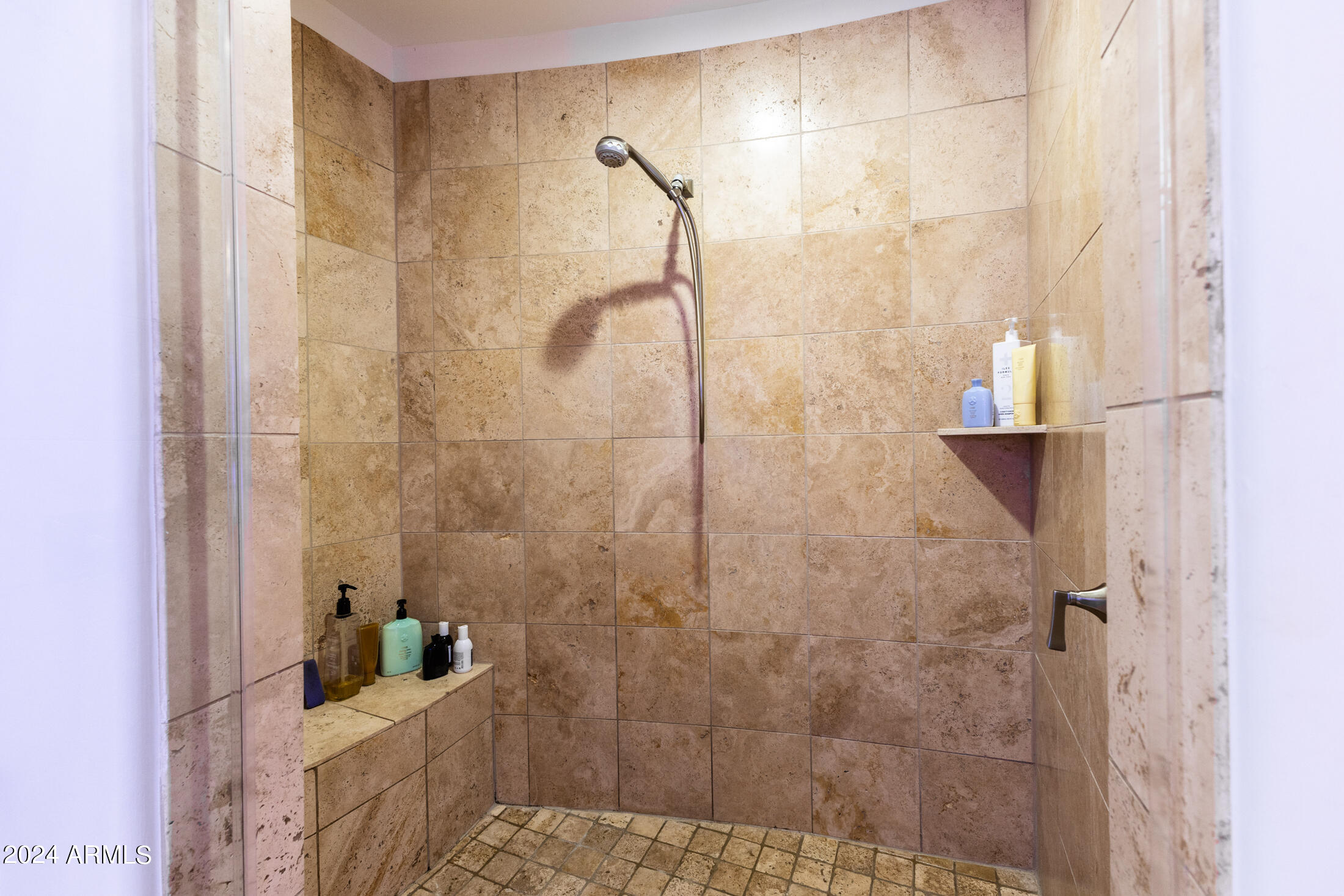 8 BILTMORE Estate, 107