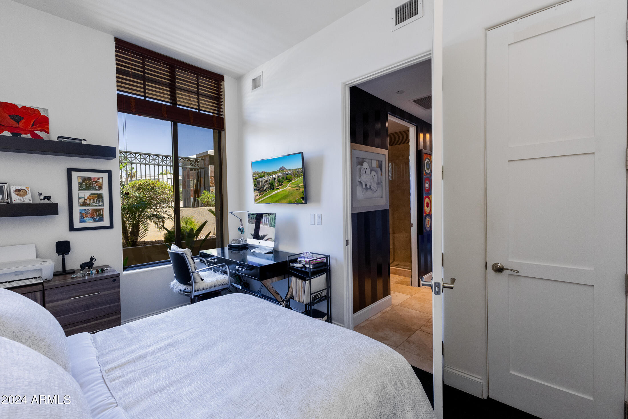 8 BILTMORE Estate, 107