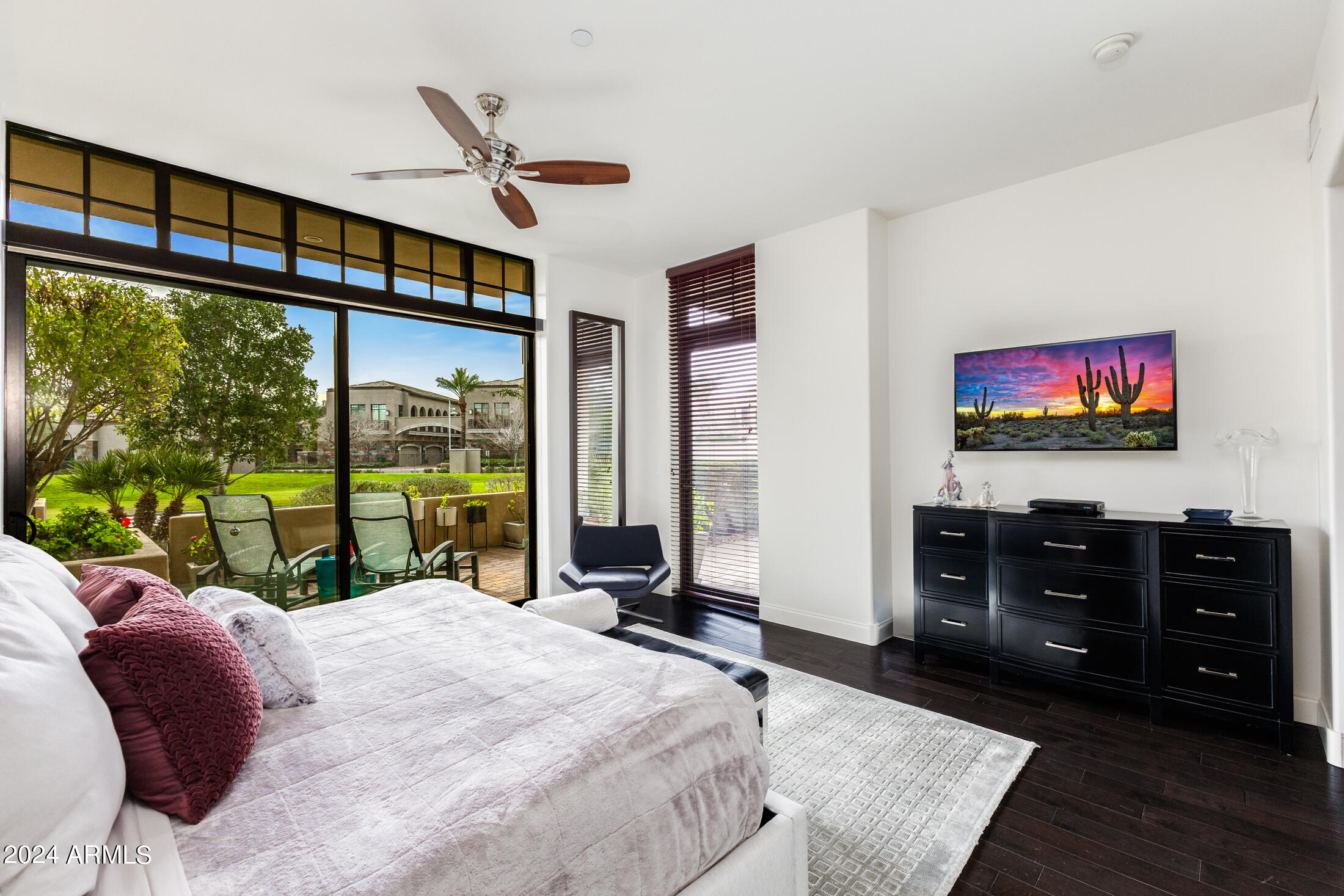 8 BILTMORE Estate, 107