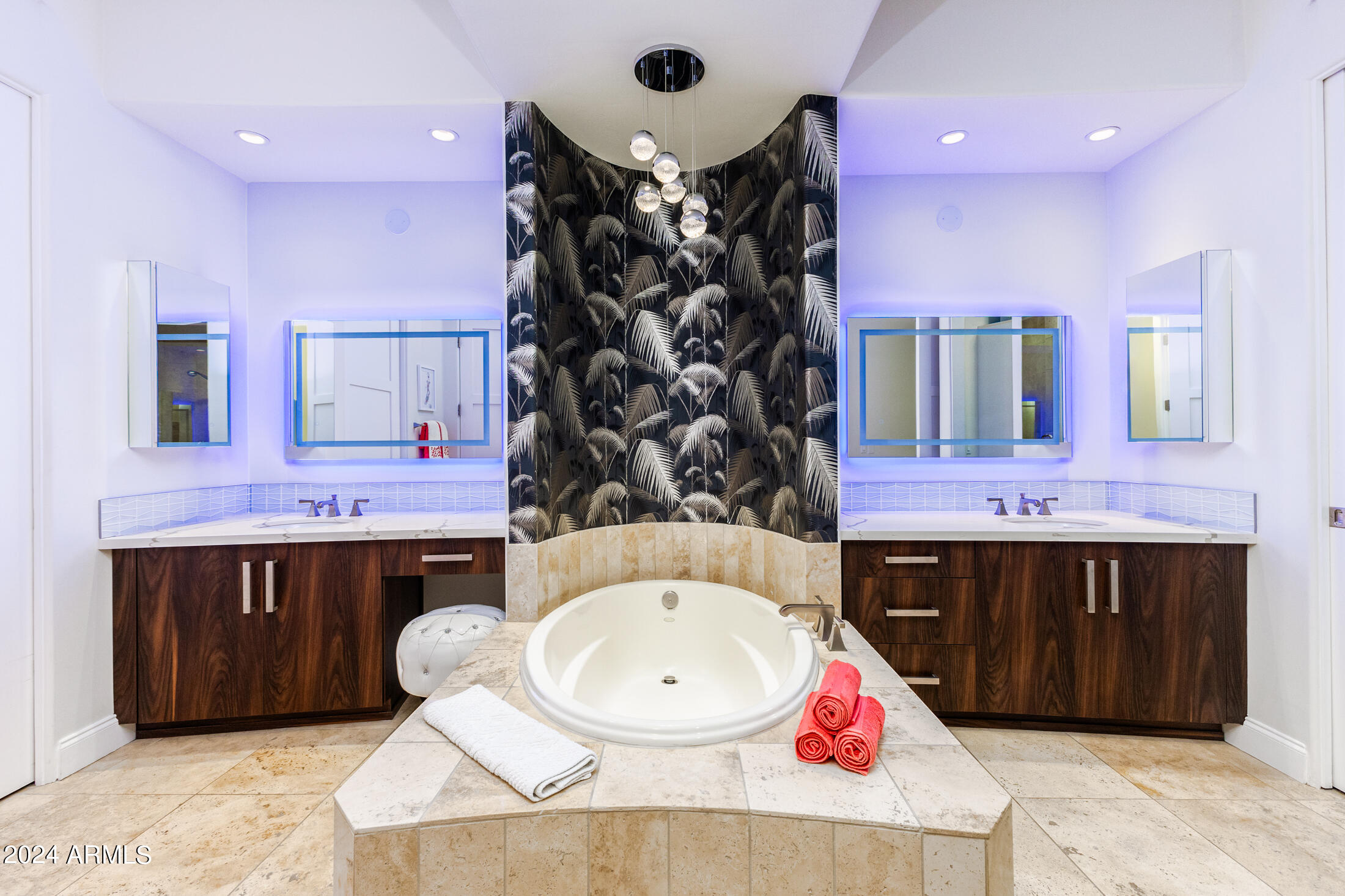 8 BILTMORE Estate, 107