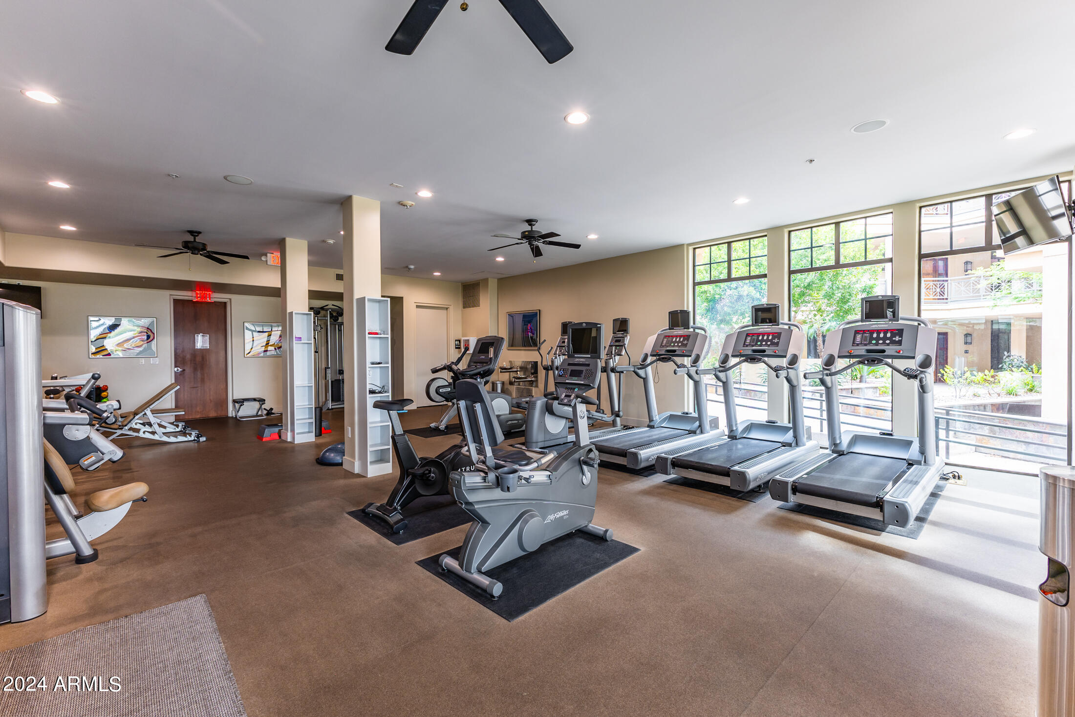 8 BILTMORE Estate, 107