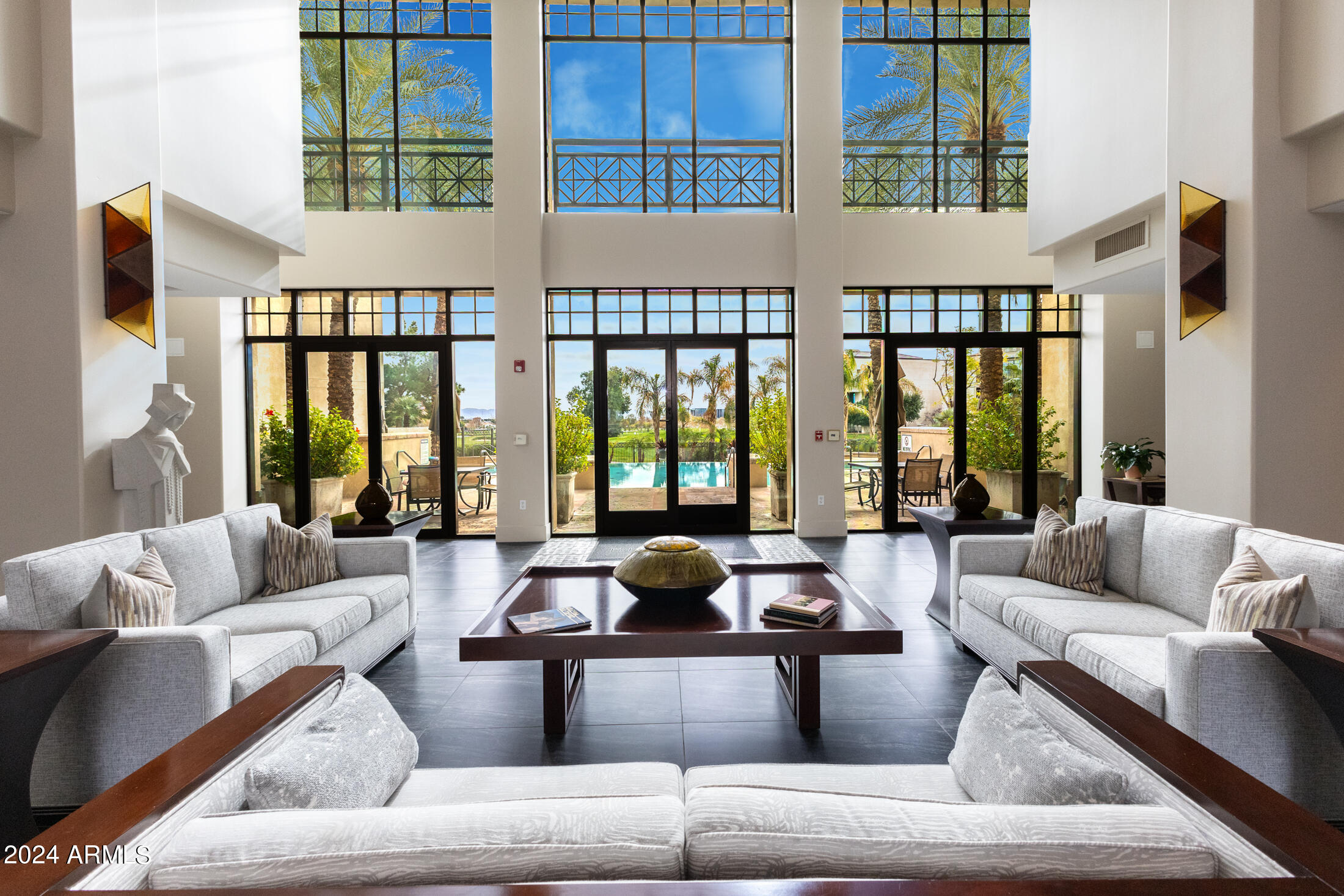 8 BILTMORE Estate, 107