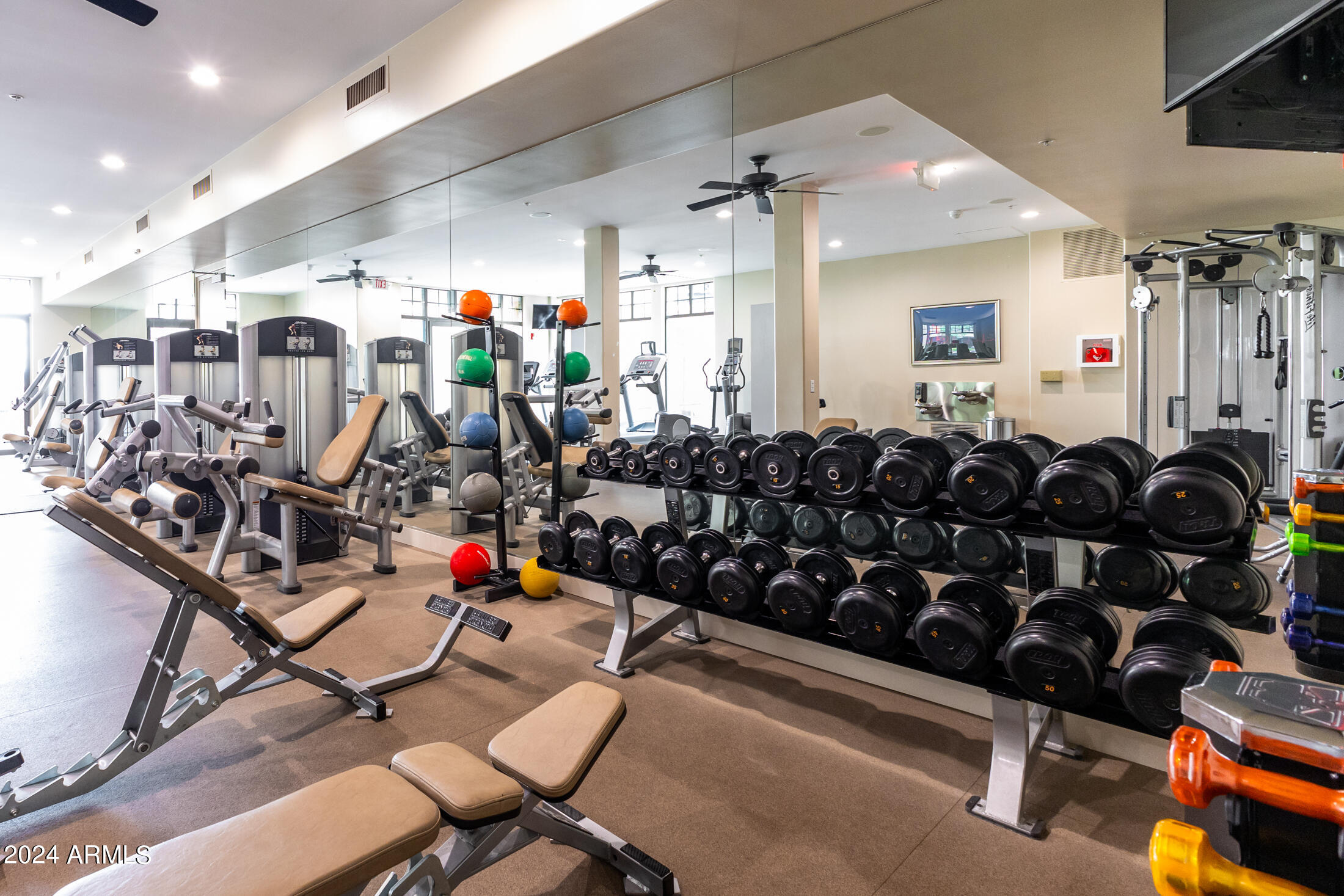 8 BILTMORE Estate, 107