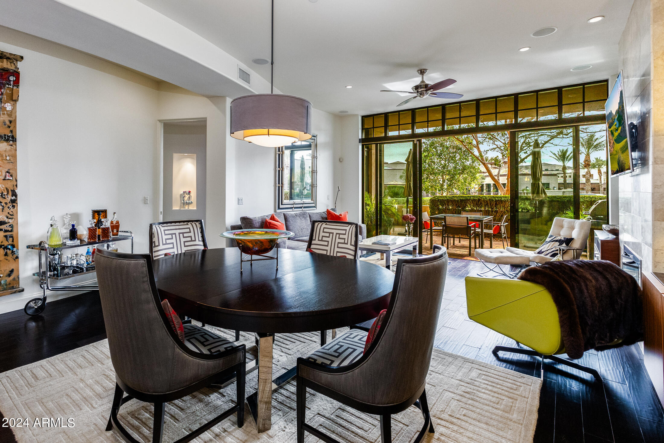 8 BILTMORE Estate, 107