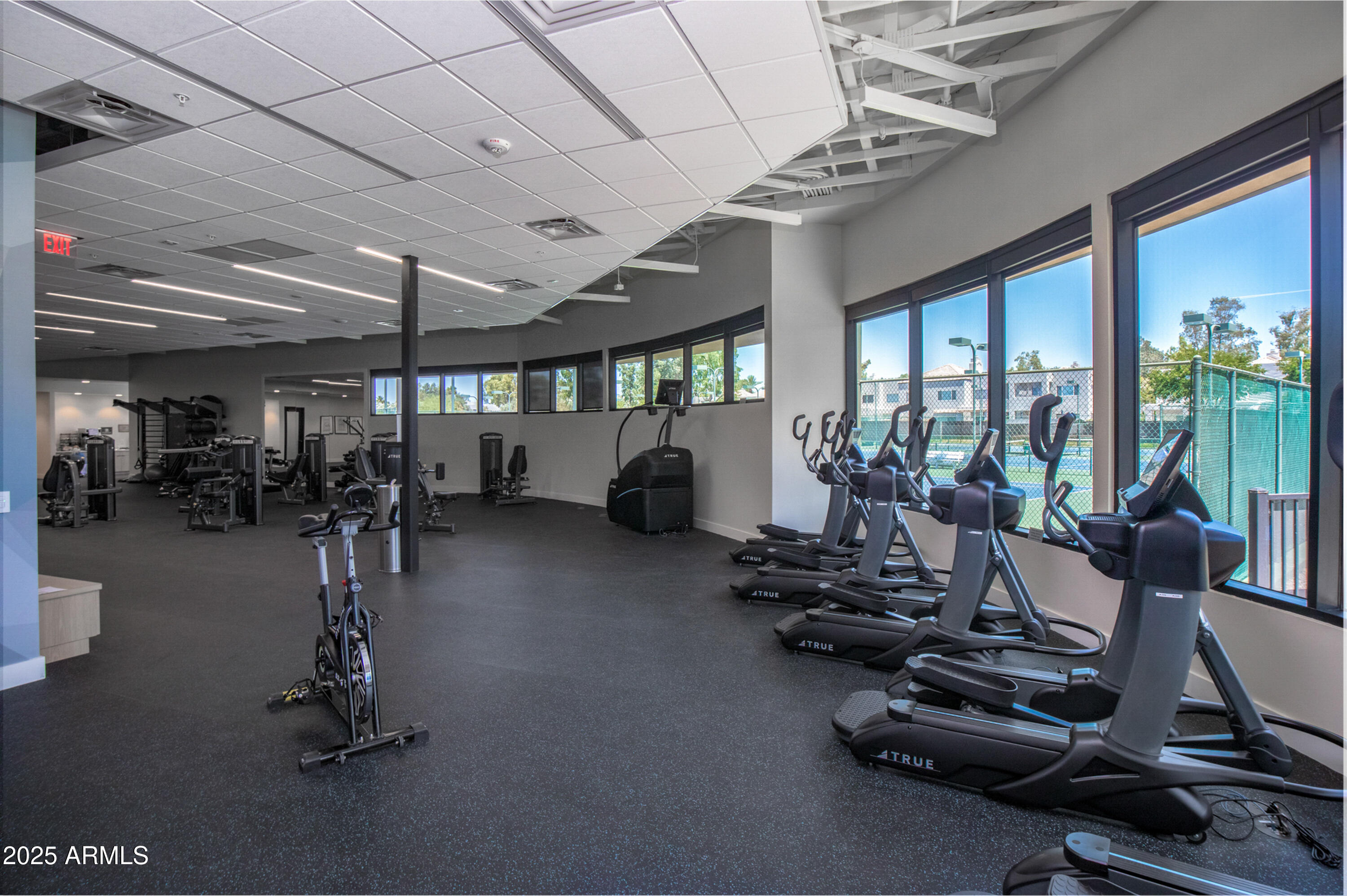 7525 E GAINEY RANCH Road 164