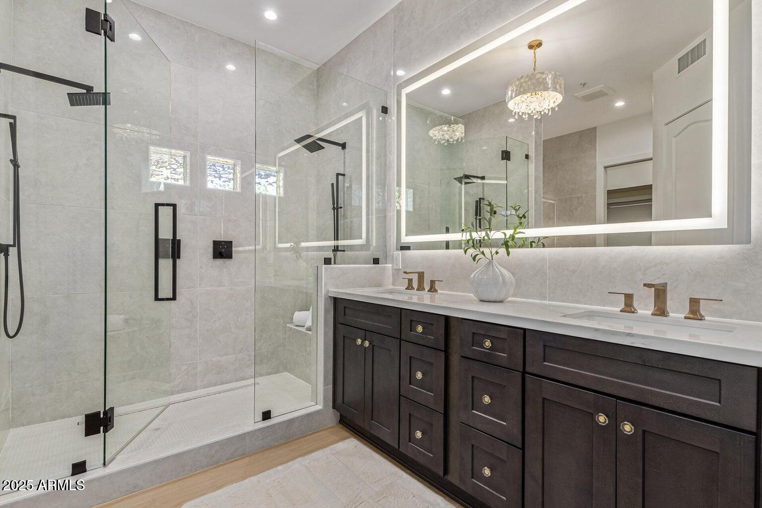 10175 E COCHISE Drive