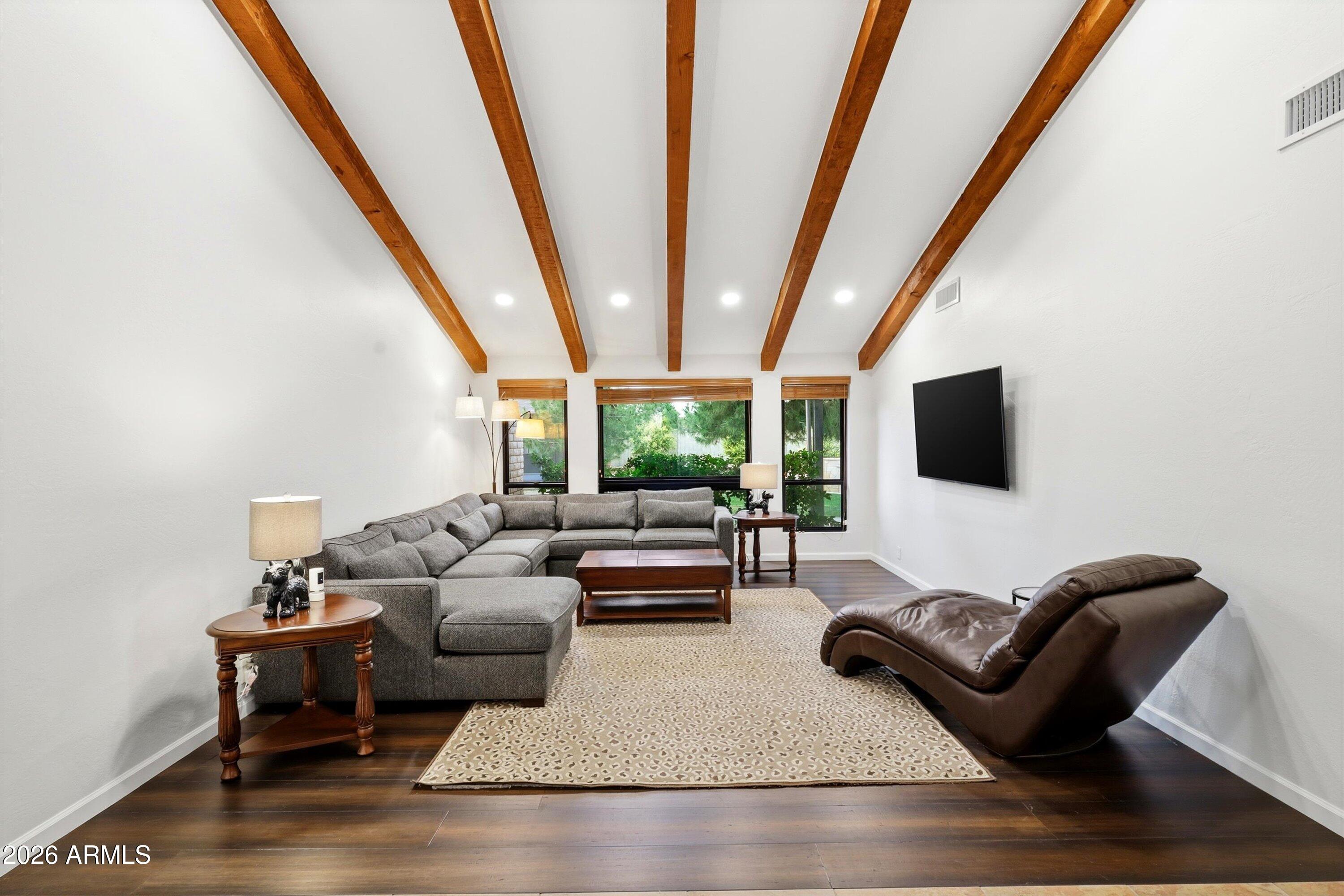 5234 E PARADISE Drive