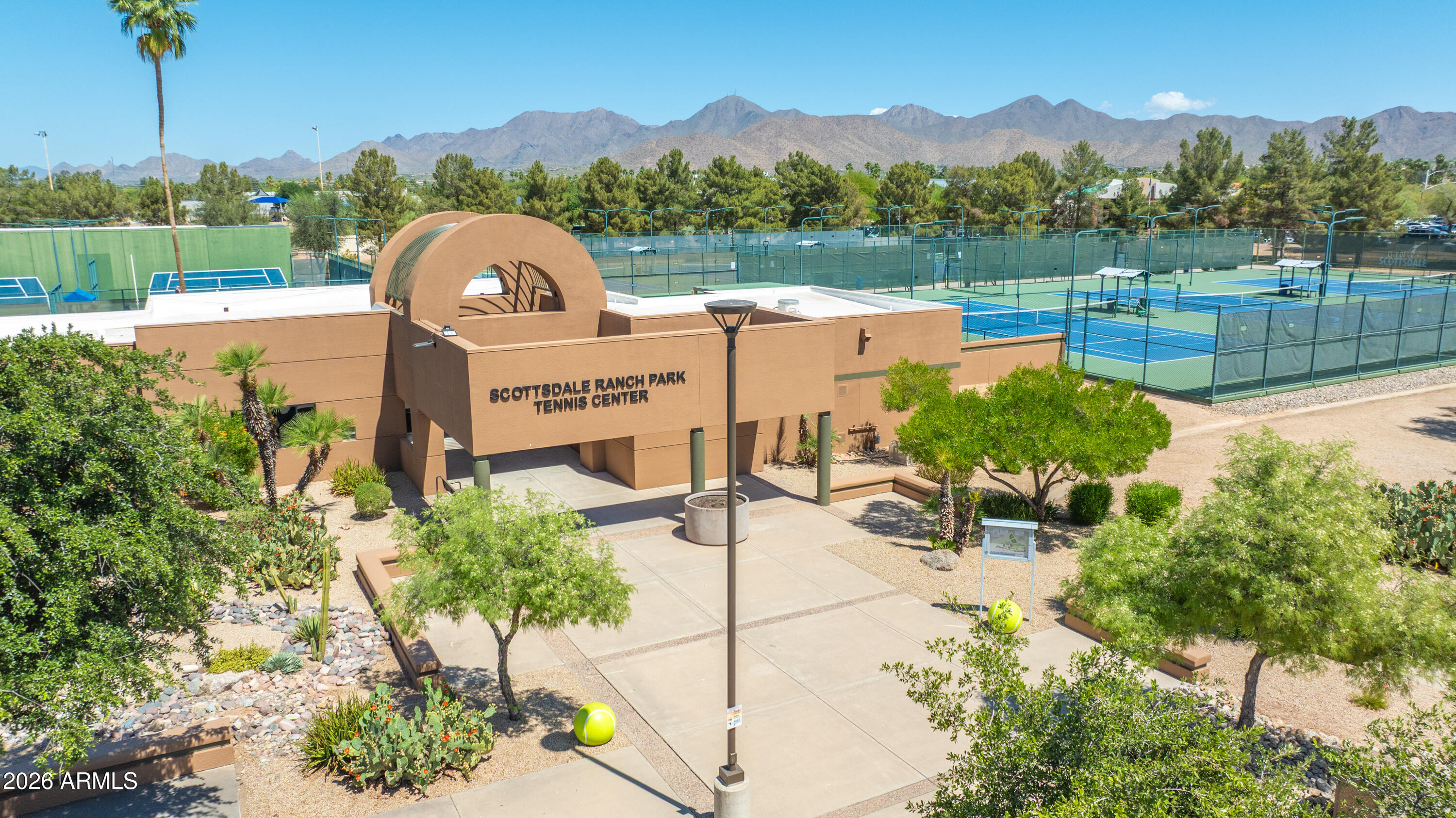 10175 E COCHISE Drive