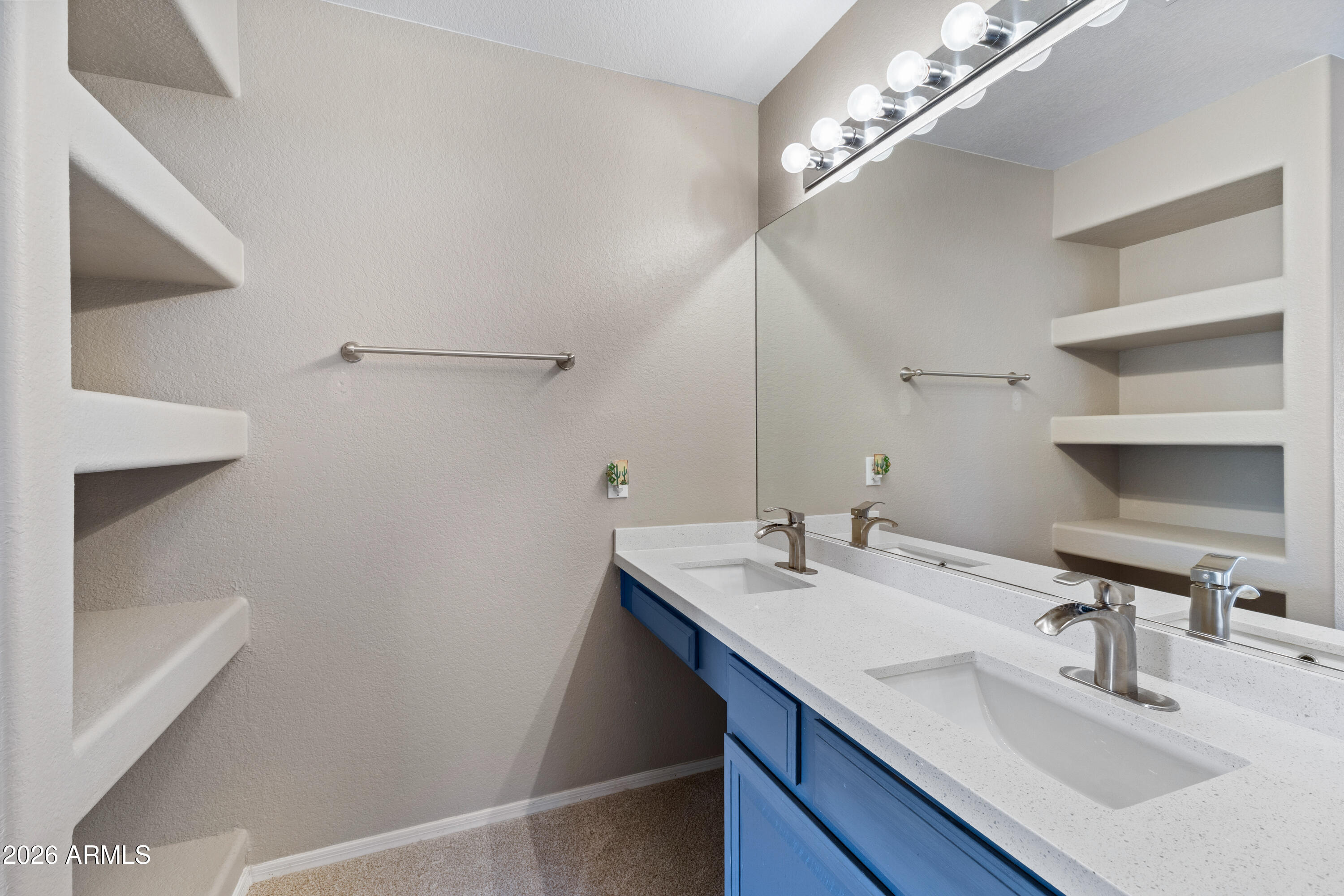 17103 E GRANDE Boulevard 15