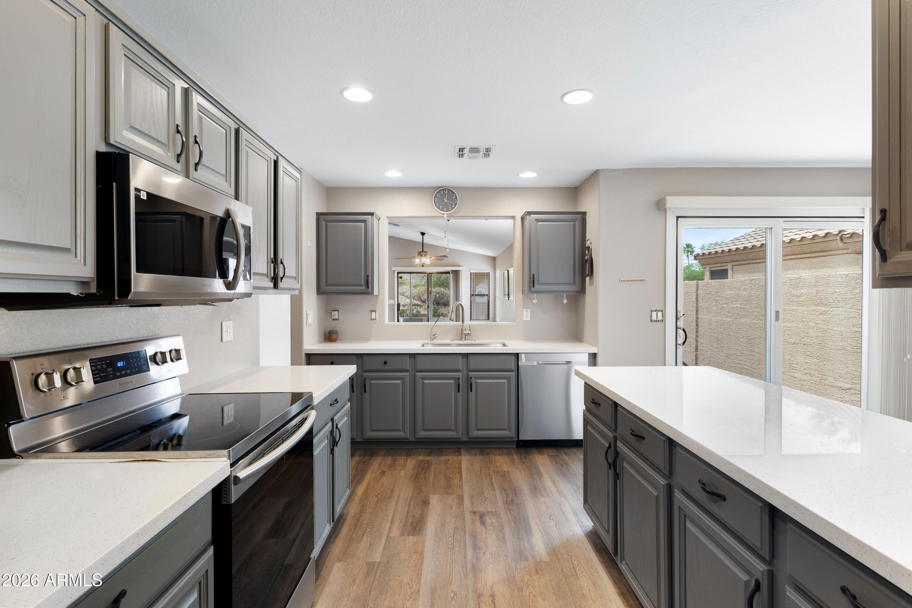 17103 E GRANDE Boulevard 15