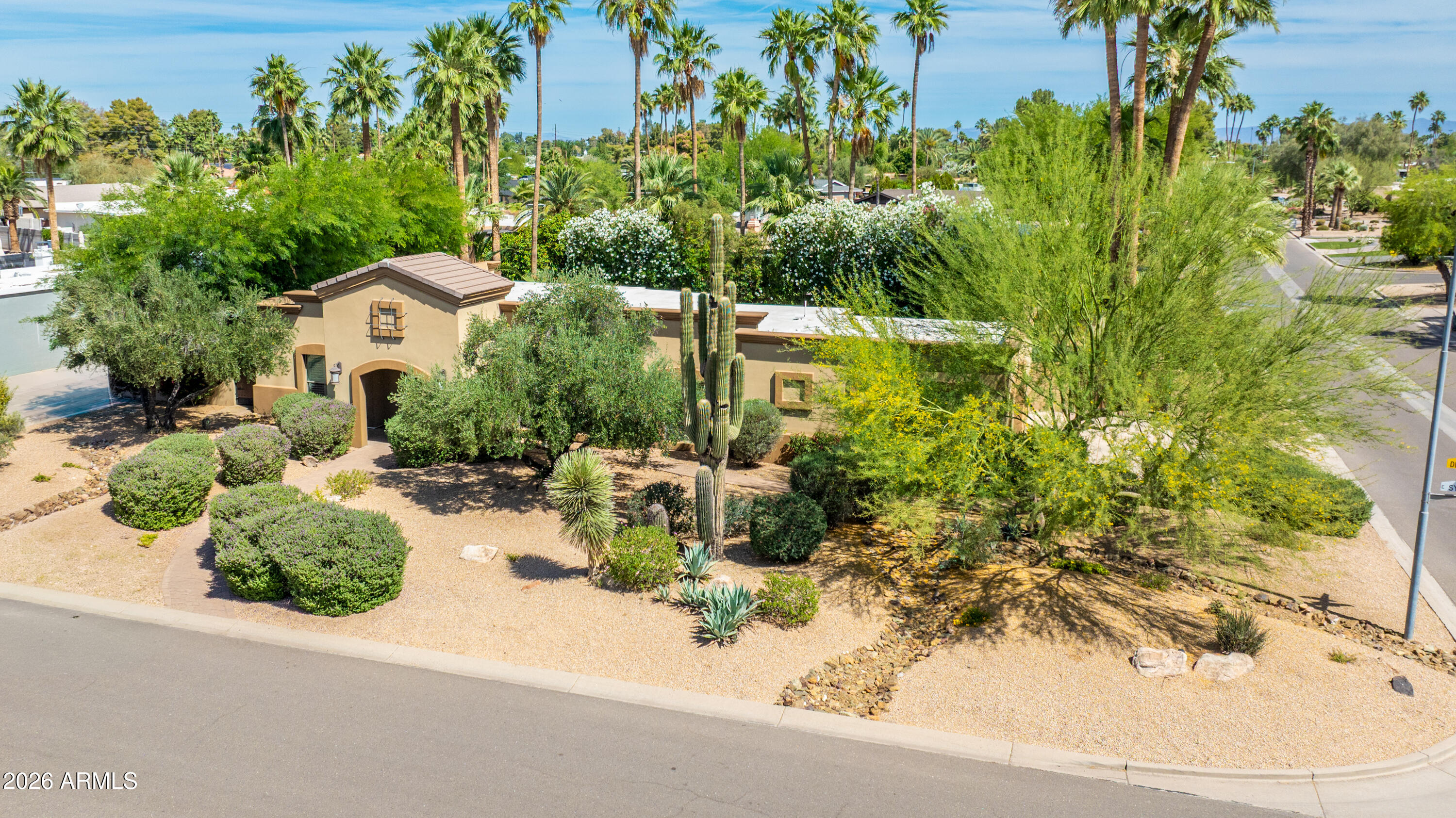 5630 E SYLVIA Street