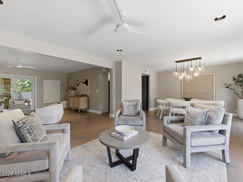 5630 E SYLVIA Street