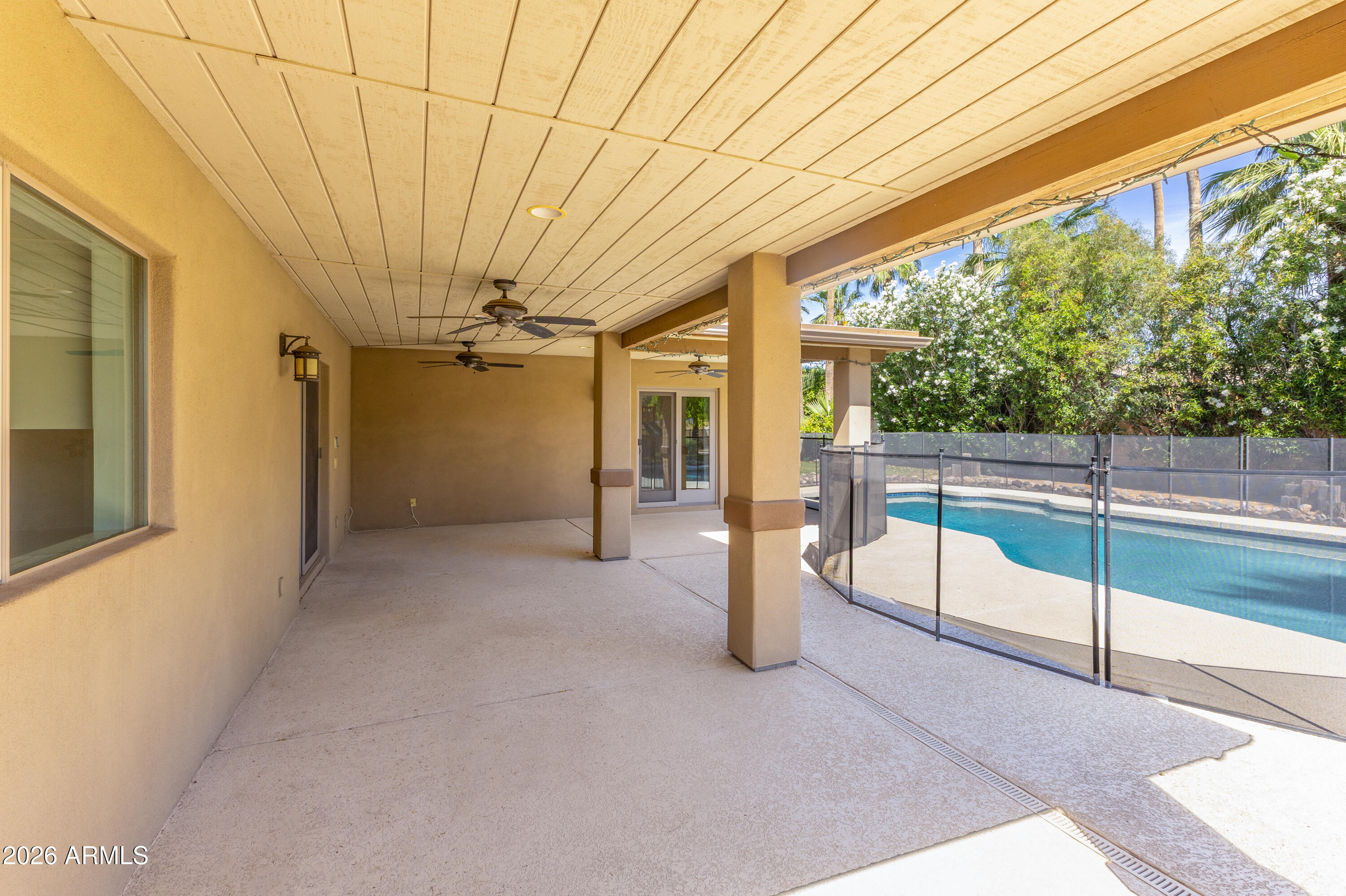 5630 E SYLVIA Street