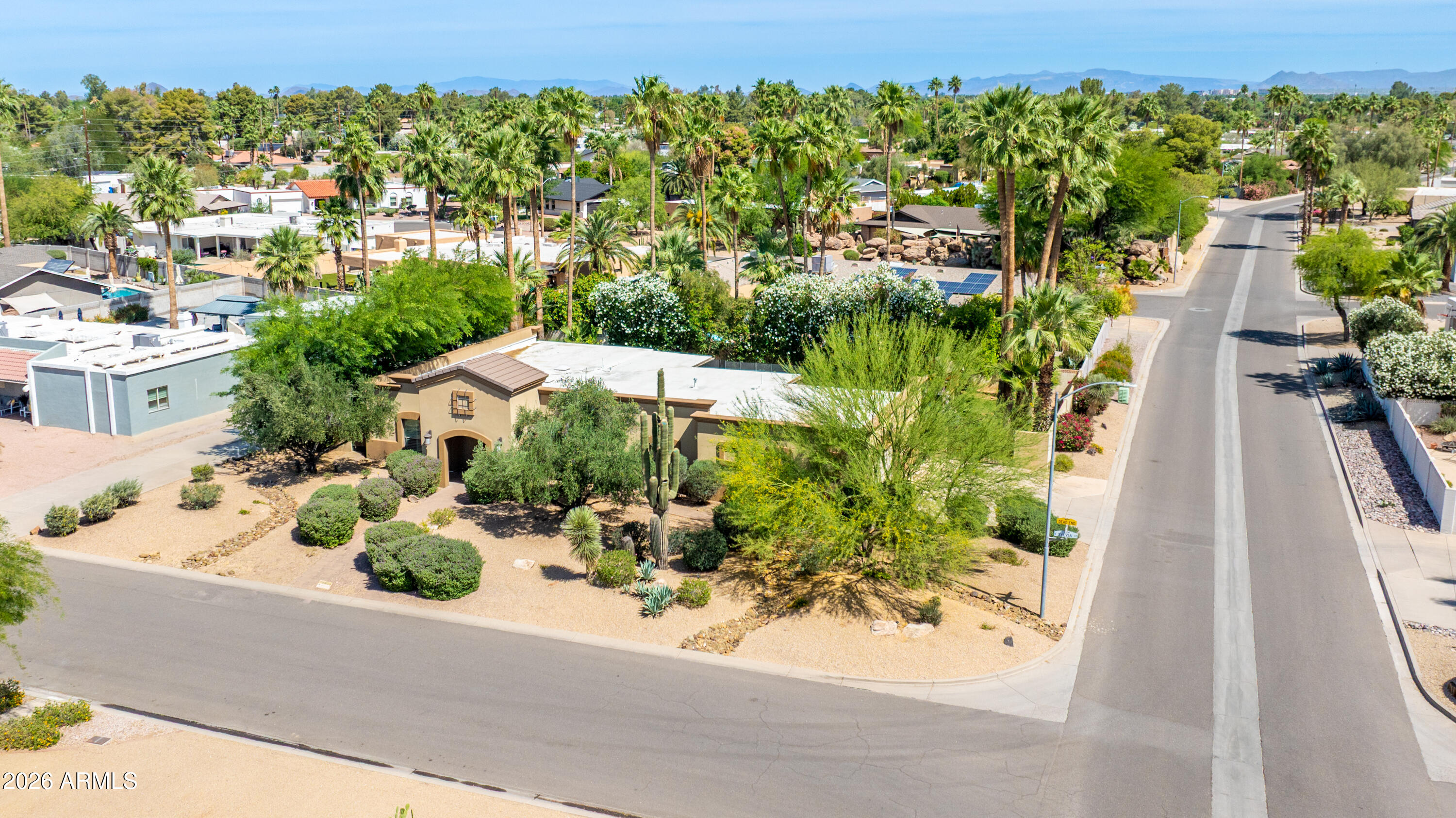 5630 E SYLVIA Street