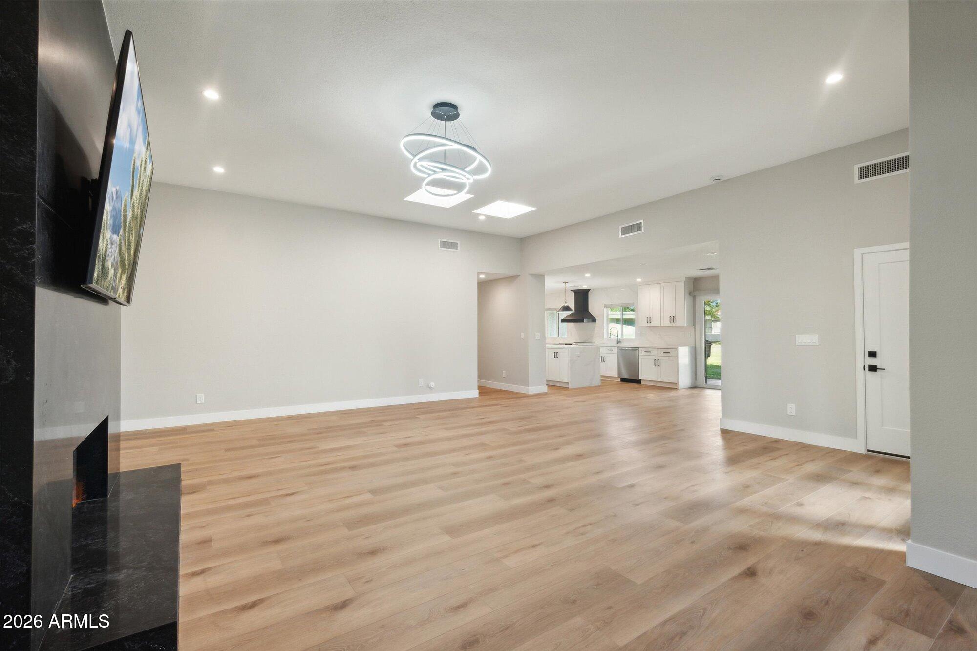 8882 N 82ND Lane