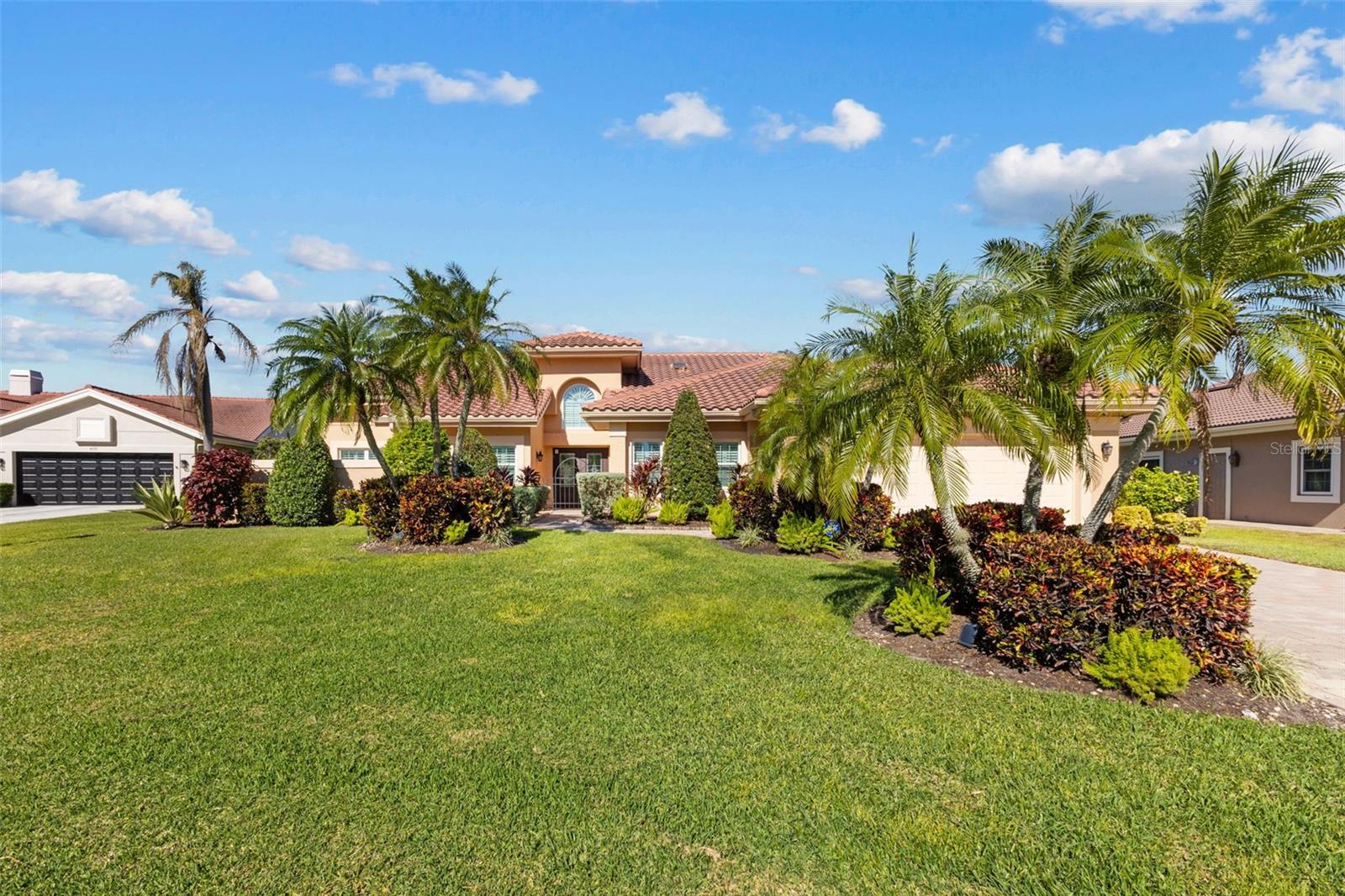 4369 HIGHLAND OAKS CIR