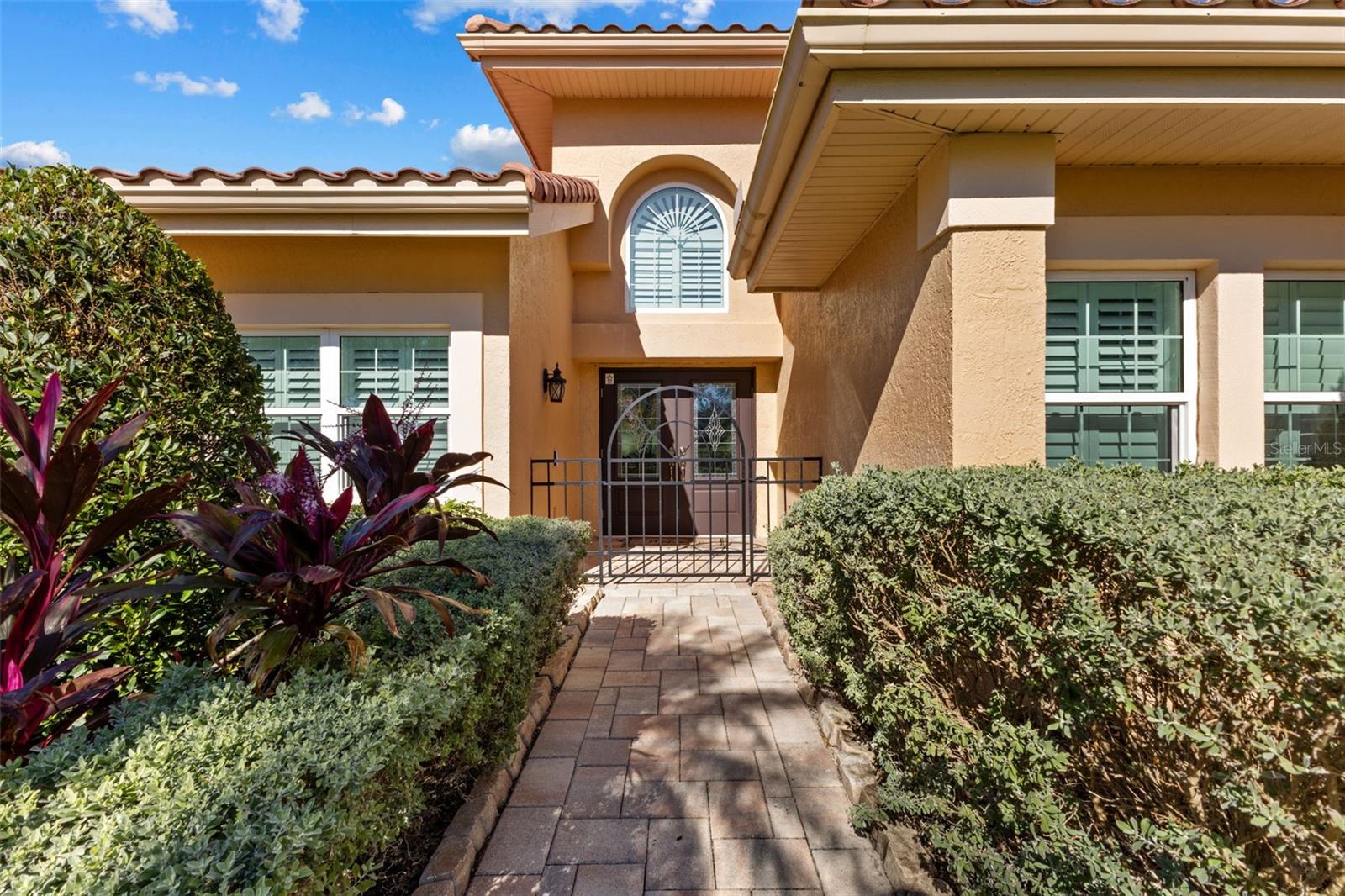 4369 HIGHLAND OAKS CIR