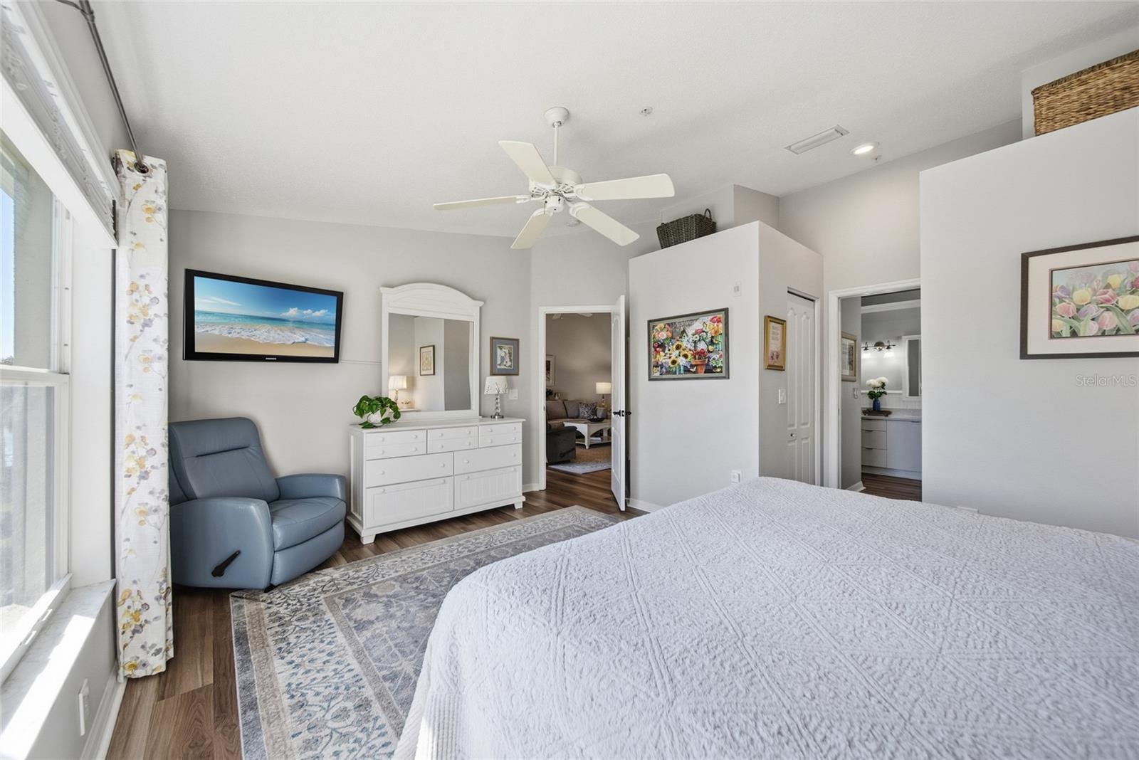 5231 MAHOGANY RUN AVE #321