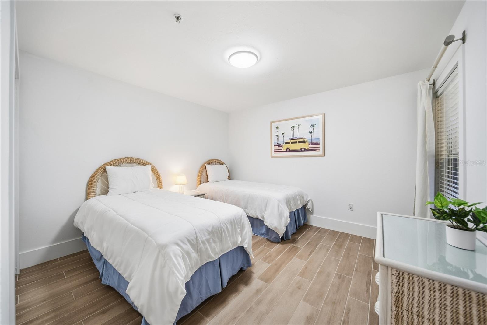 5230 HYLAND HILLS AVE #1325