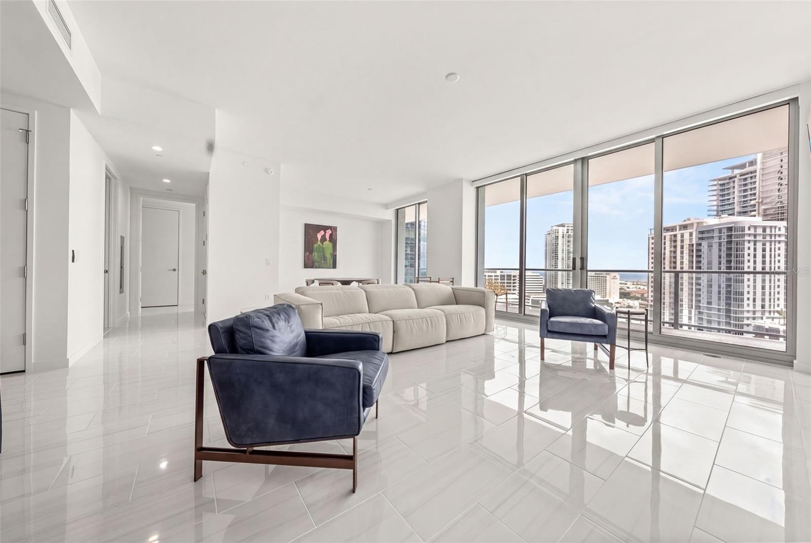 400 CENTRAL AVE #1405
