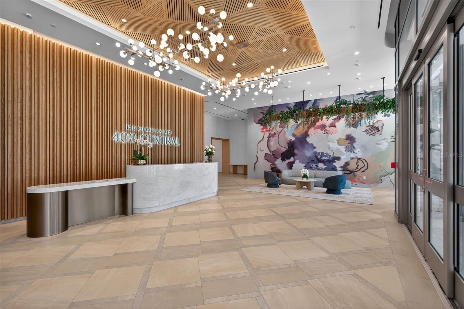 400 CENTRAL AVE #1405