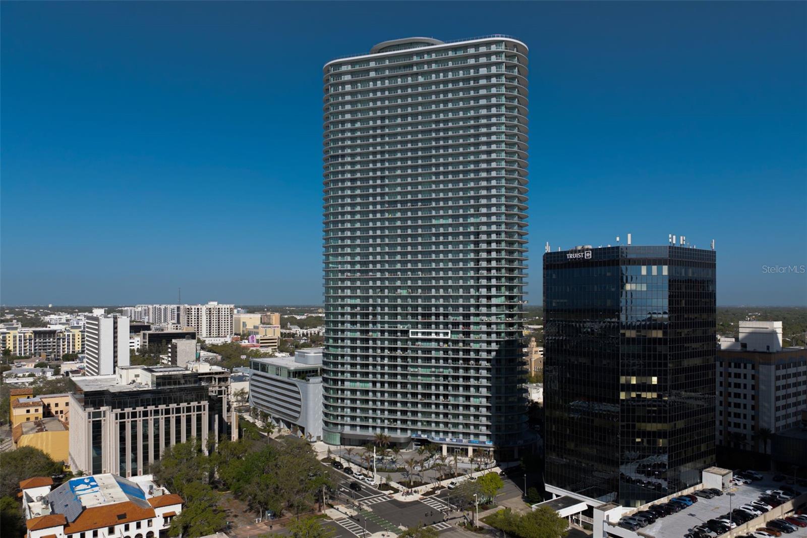 400 CENTRAL AVE #1405