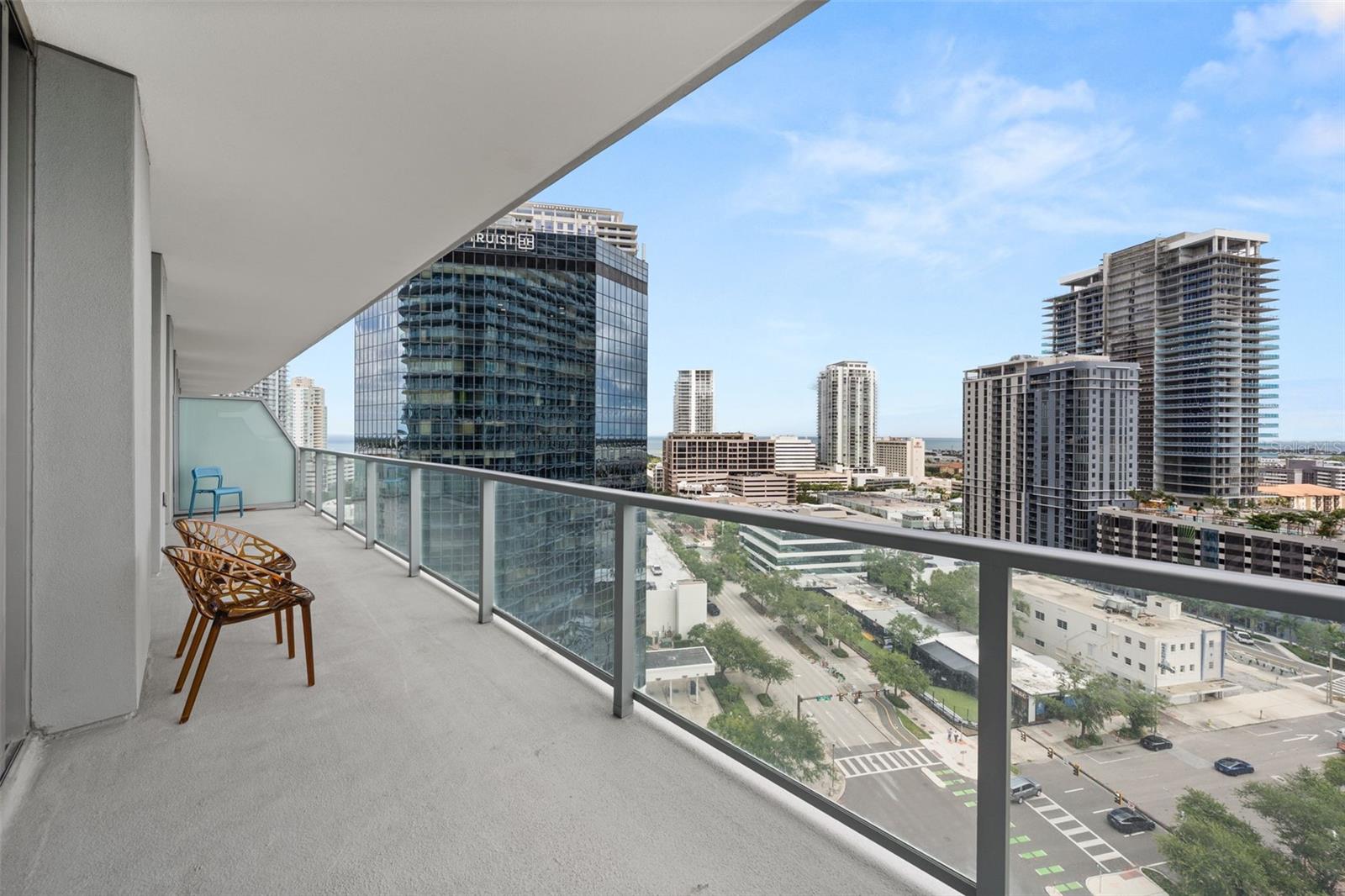 400 CENTRAL AVE #1405