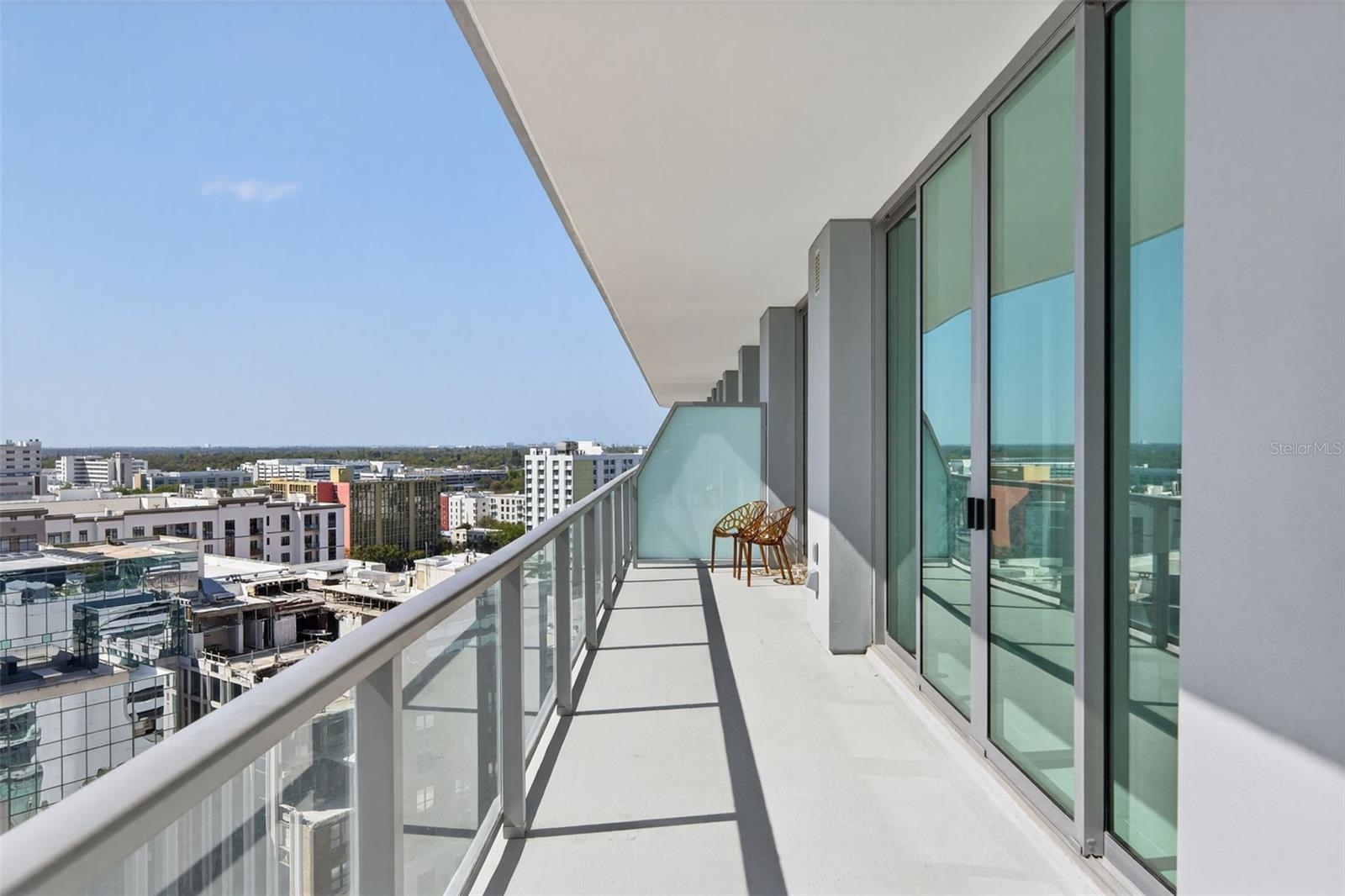 400 CENTRAL AVE #1405
