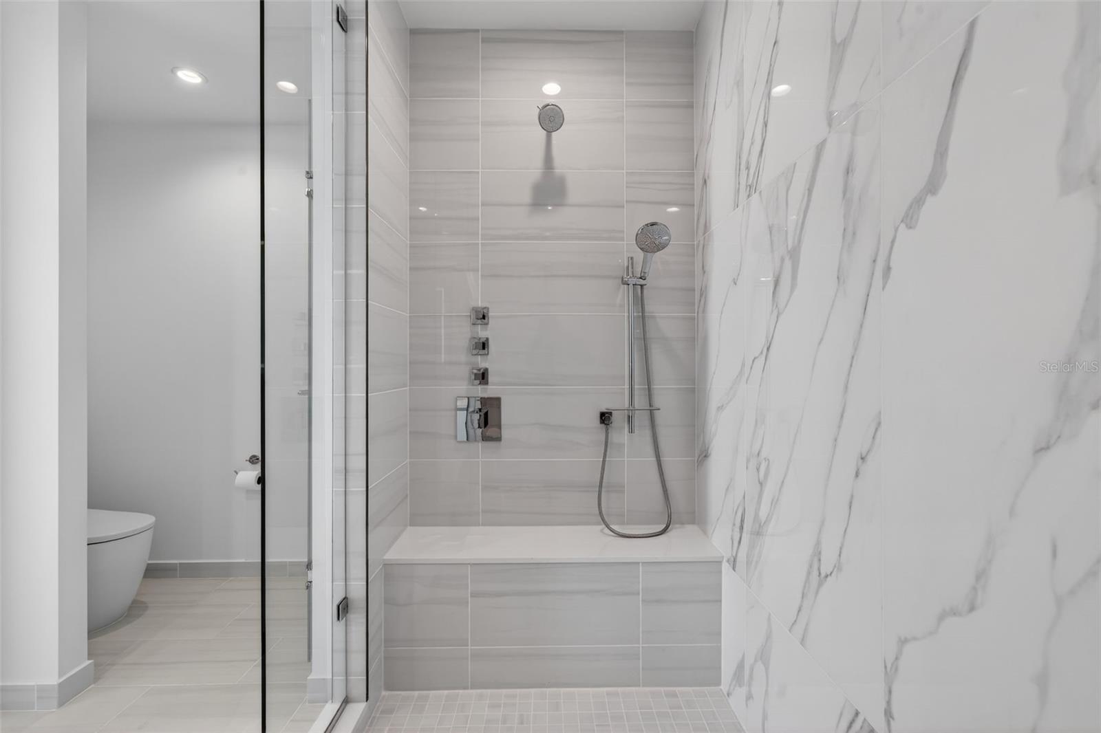 400 CENTRAL AVE #1405