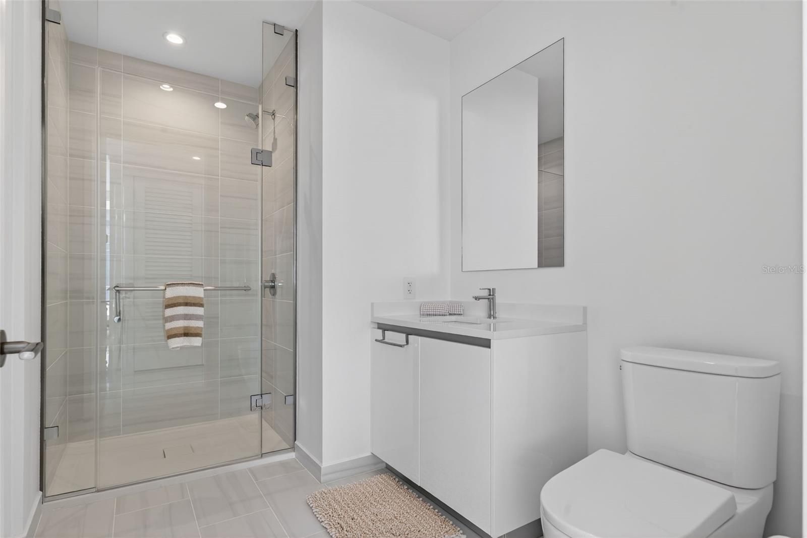 400 CENTRAL AVE #1405