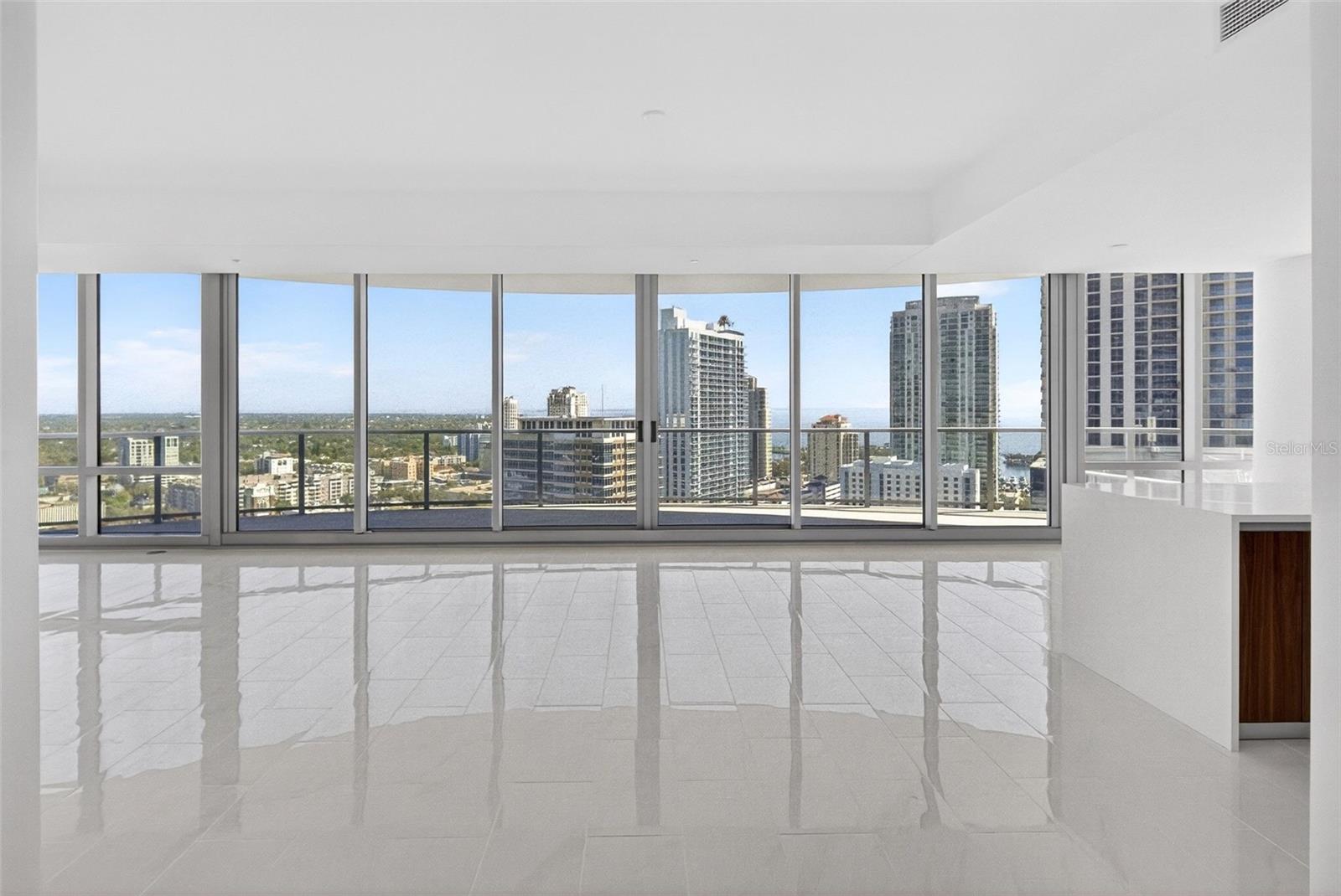 400 CENTRAL AVE #2307