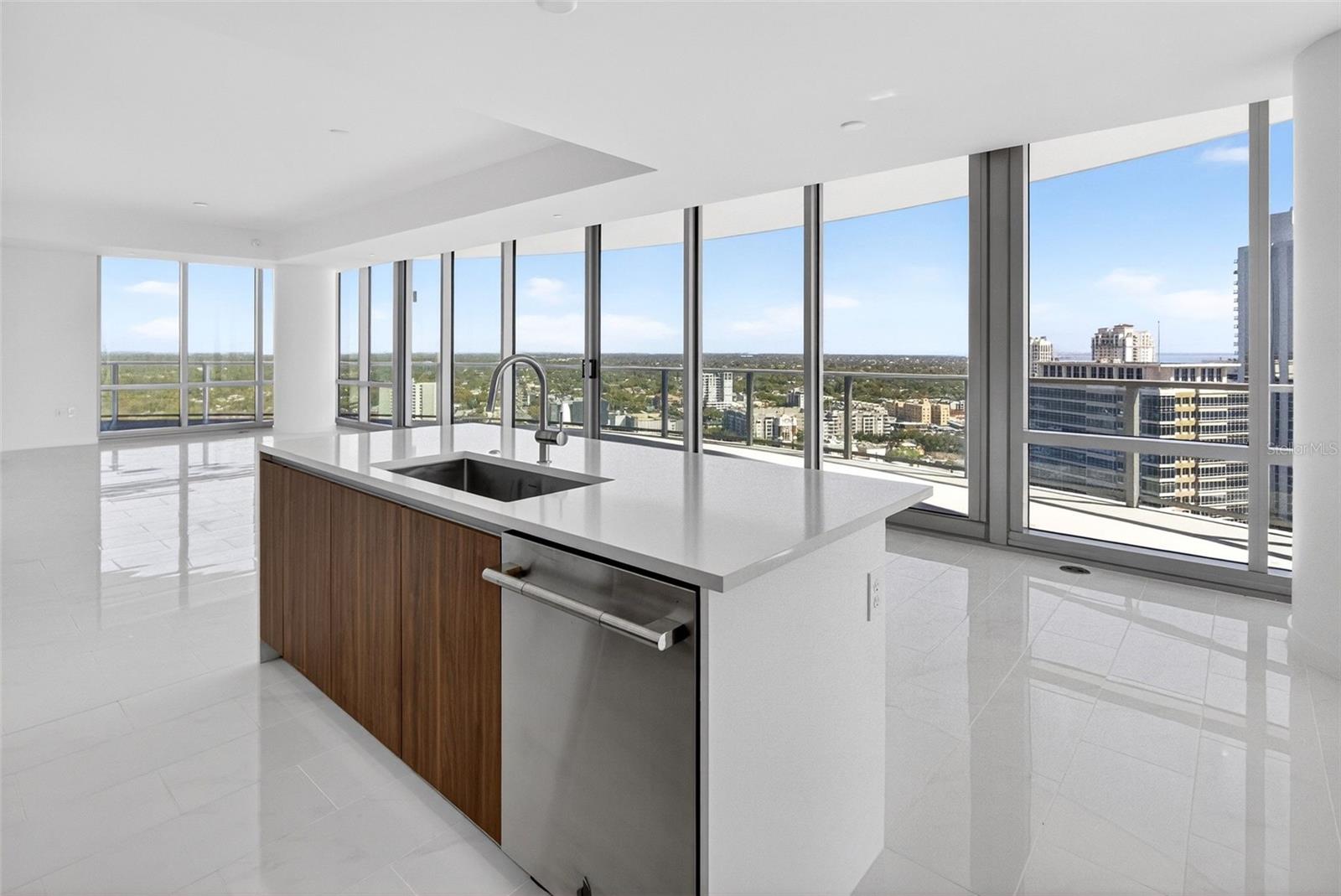 400 CENTRAL AVE #2307