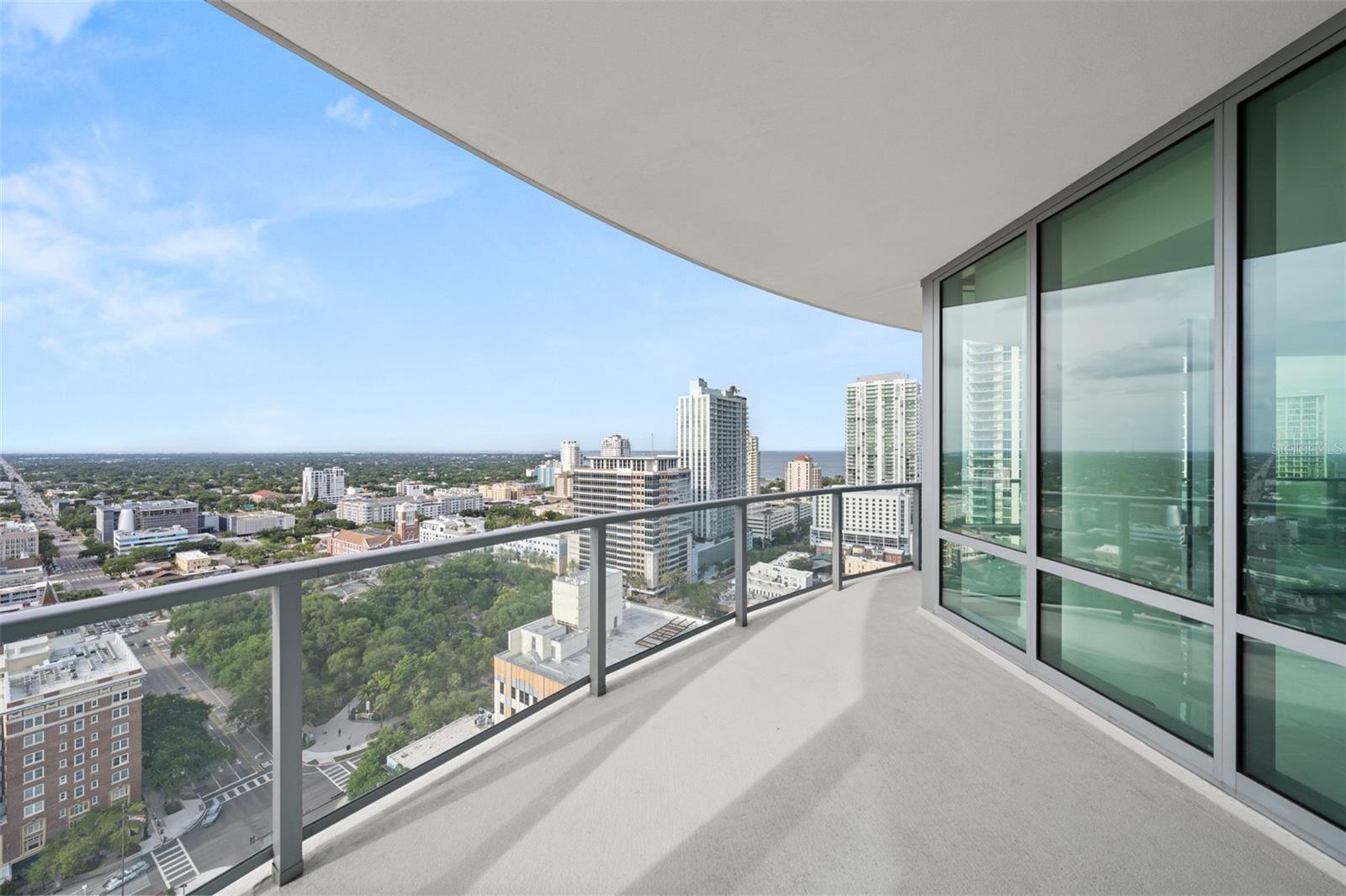 400 CENTRAL AVE #2307