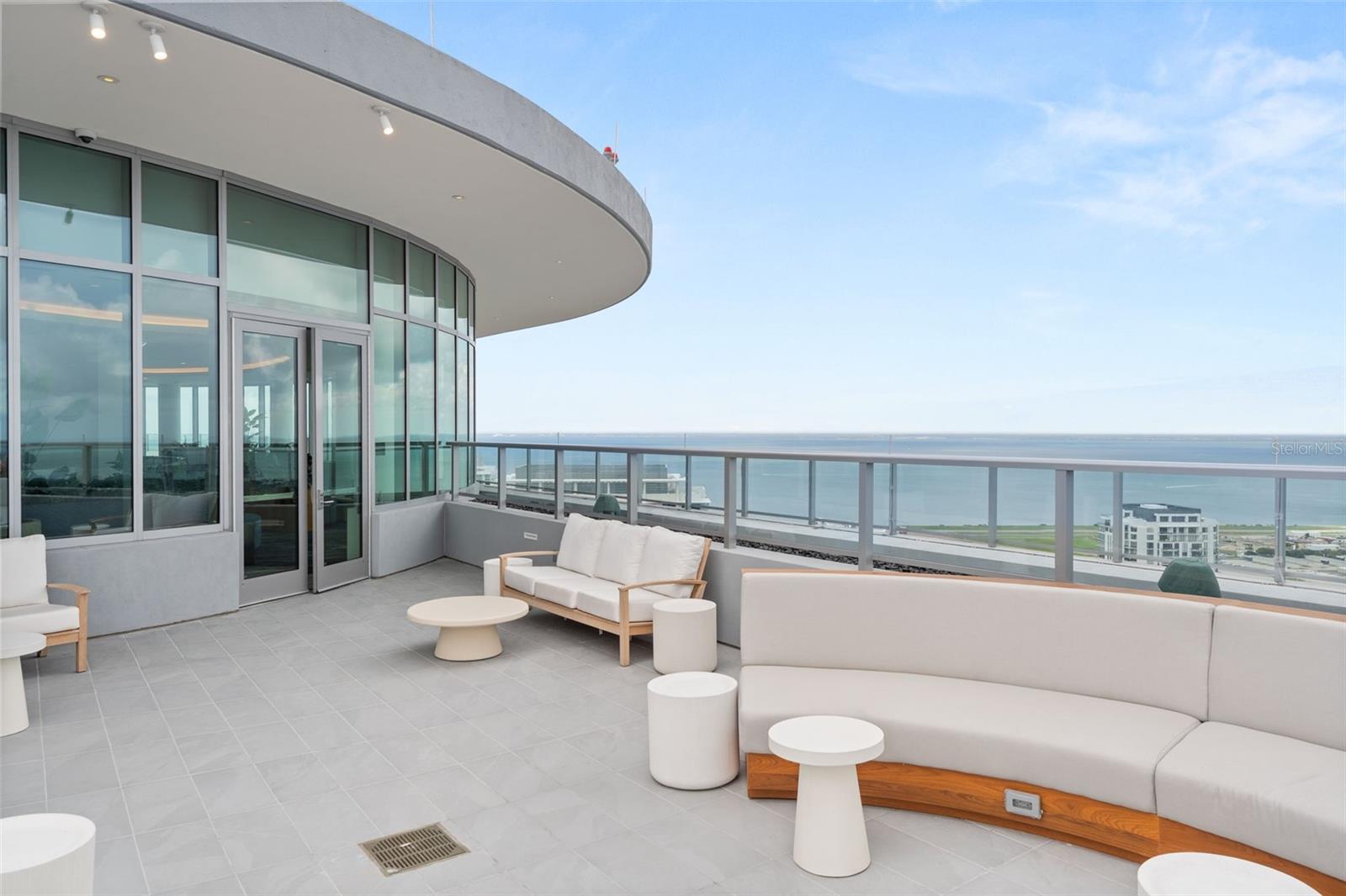 400 CENTRAL AVE #2307