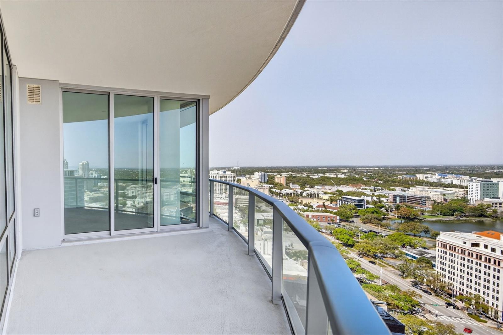 400 CENTRAL AVE #2307