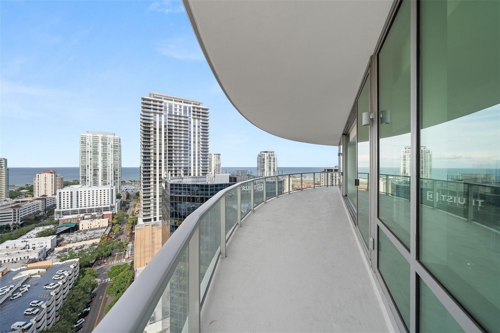 400 CENTRAL AVE #2307