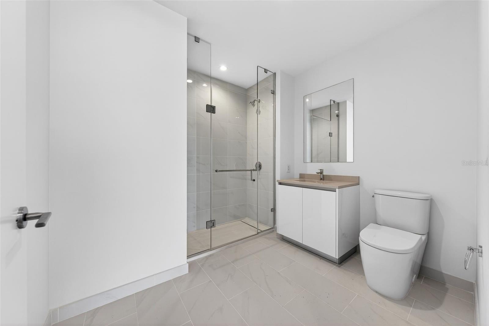 400 CENTRAL AVE #2307