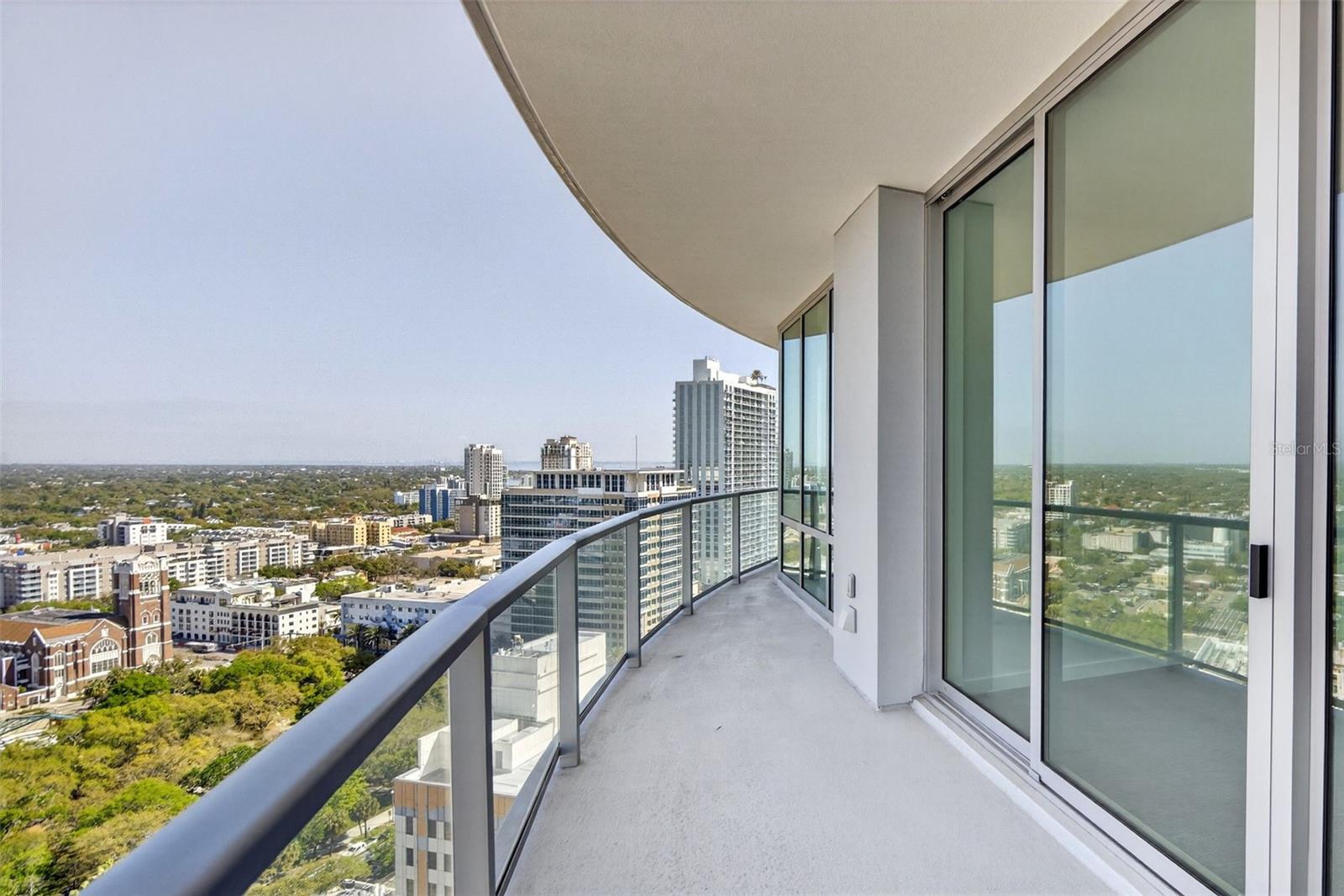 400 CENTRAL AVE #2307