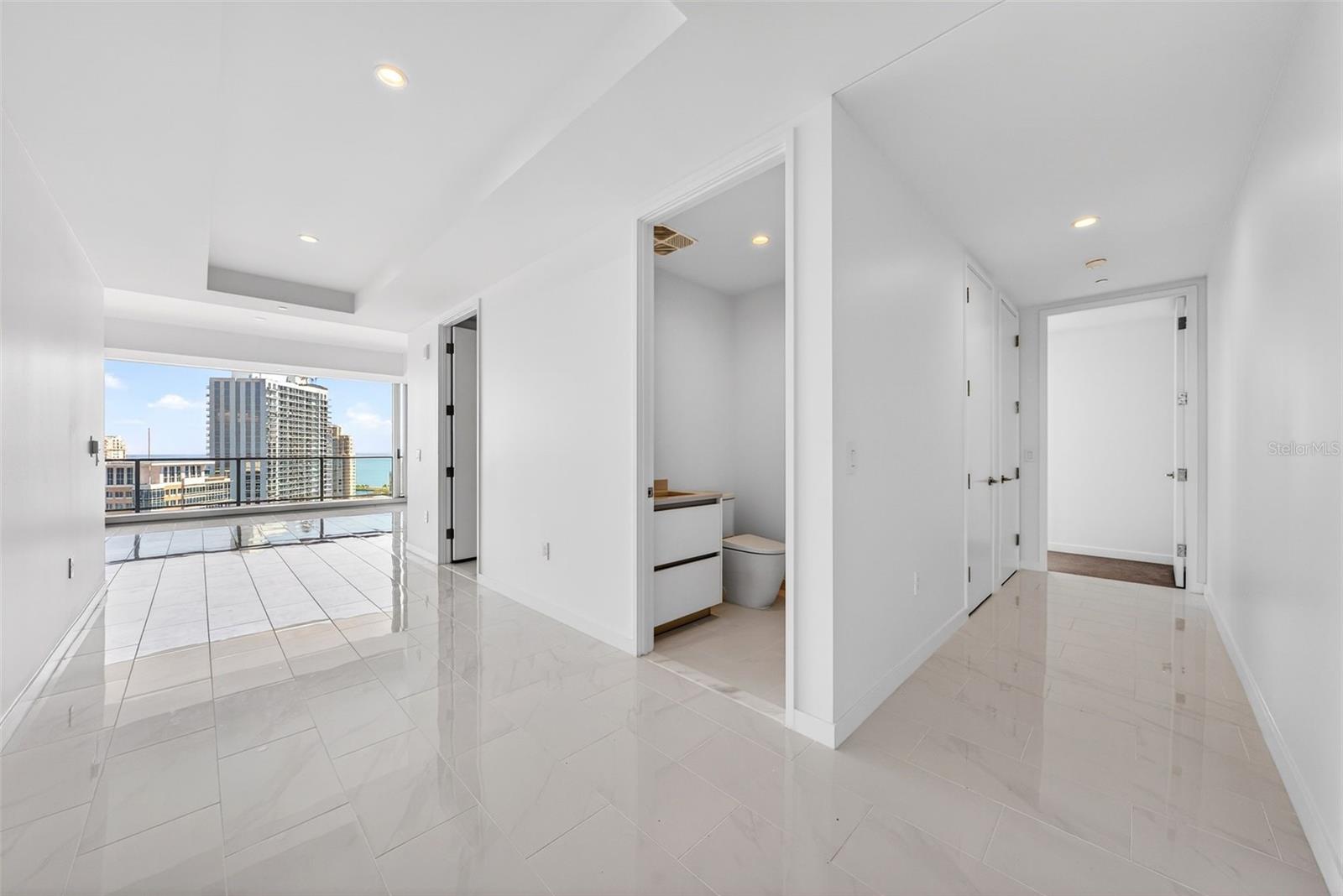 400 CENTRAL AVE #2307