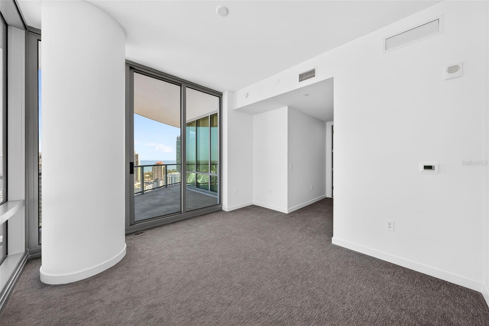 400 CENTRAL AVE #2307