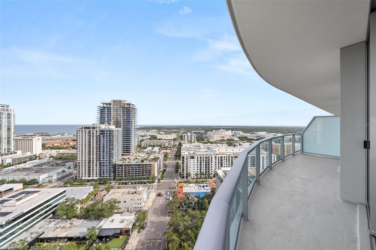 400 CENTRAL AVE #2307