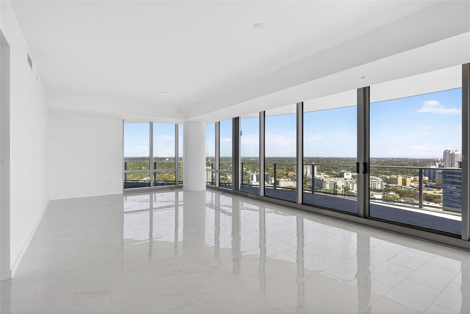 400 CENTRAL AVE #2307