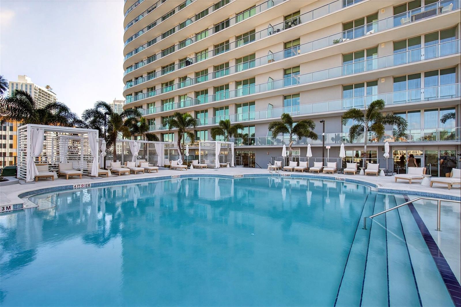 400 CENTRAL AVE #2307