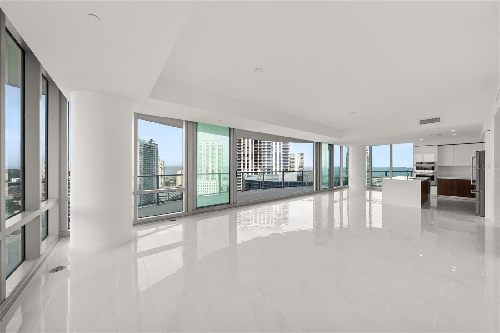 400 CENTRAL AVE #2307