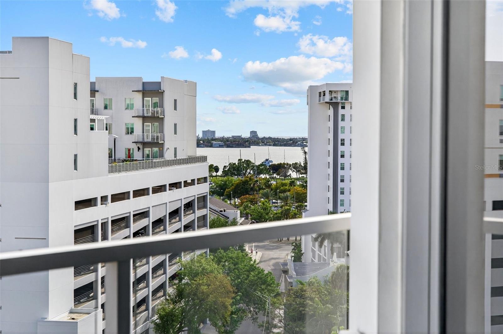 111 S PINEAPPLE AVE #806