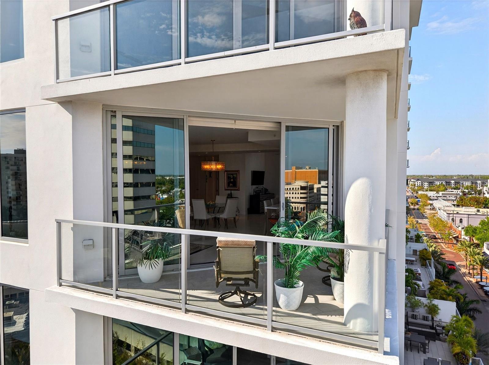 111 S PINEAPPLE AVE #806