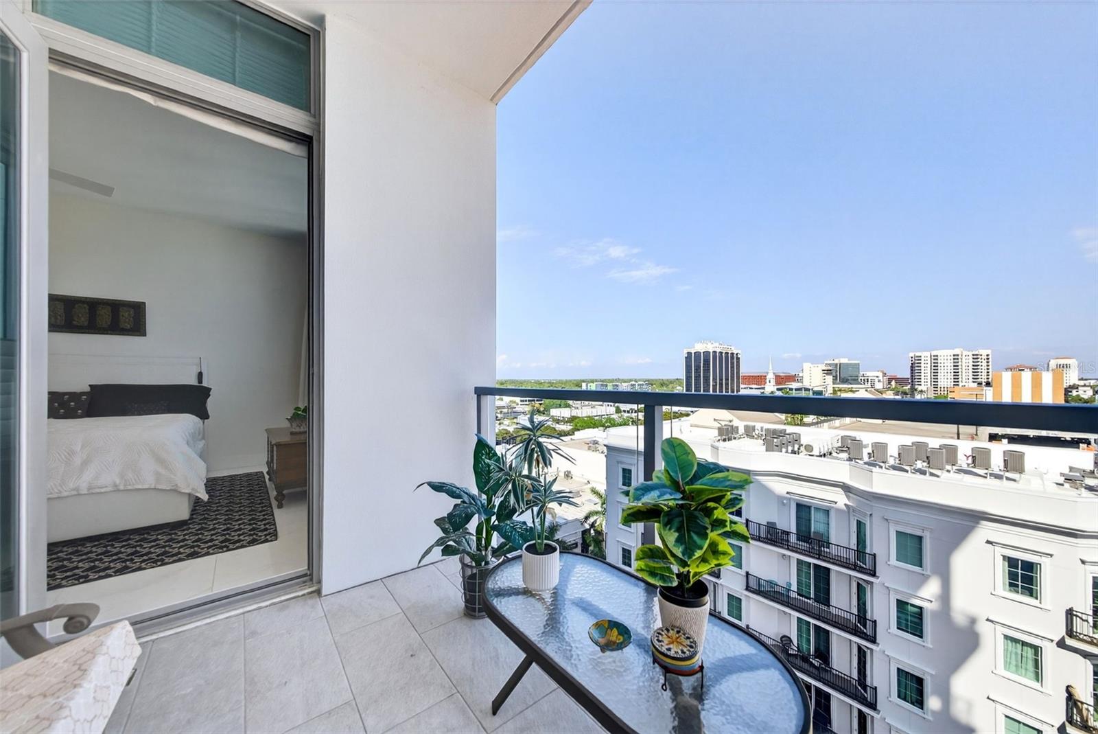 111 S PINEAPPLE AVE #806